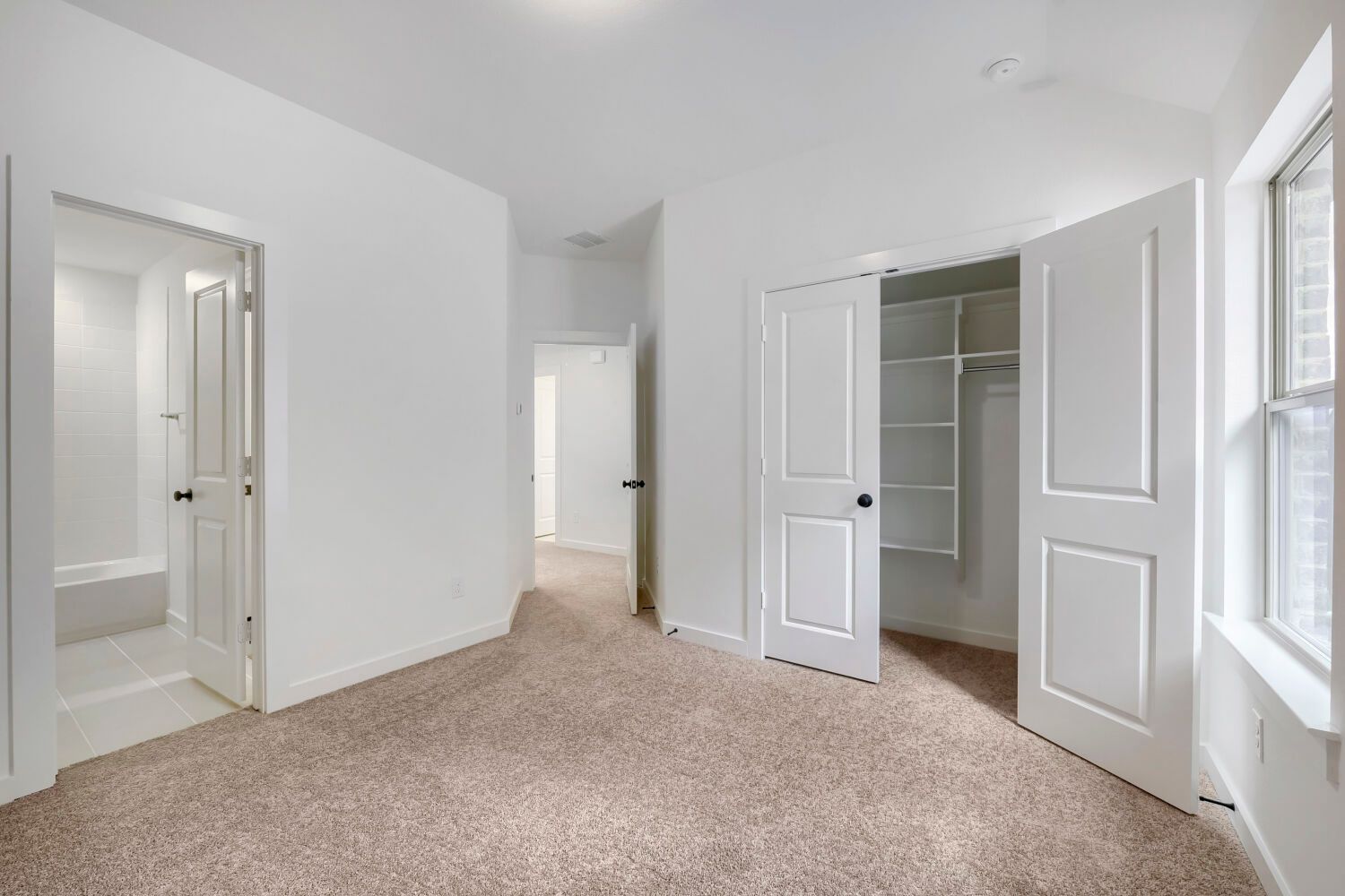 11329 Bratton - Bedroom