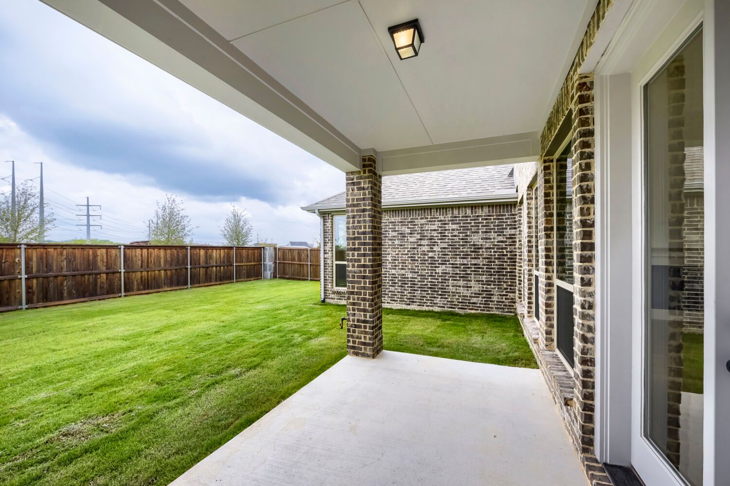 11329 Bratton - Patio