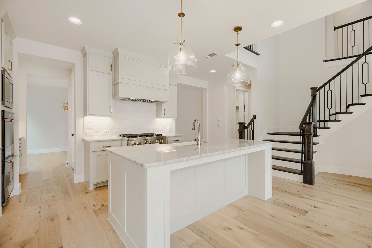 940 Heatherbrook - Kitchen