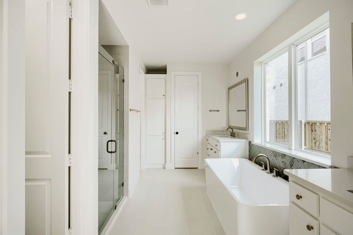 940 Heatherbrook - Primary Bathroom