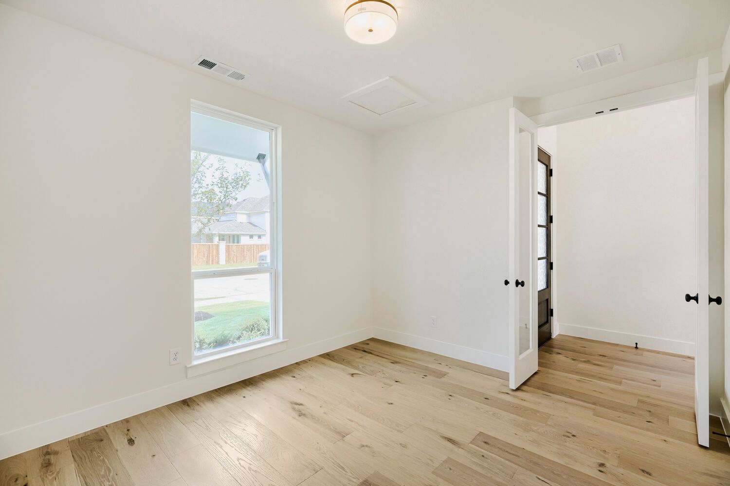 940 Heatherbrook - Study