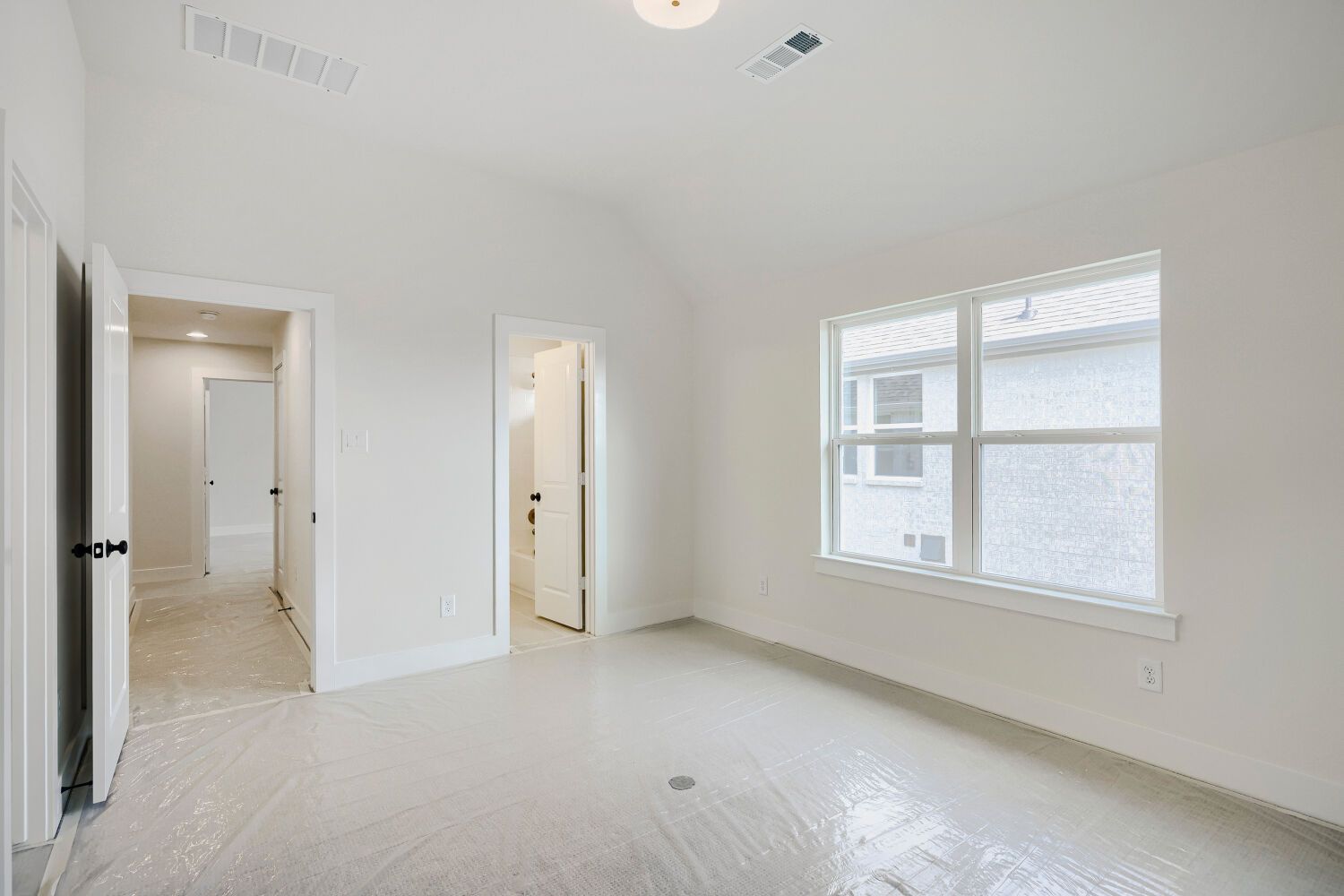 940 Heatherbrook - Bedroom
