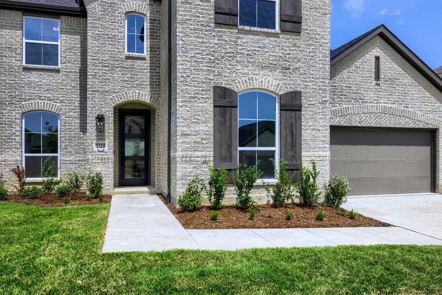 3320 Maidenhair - Front Elevation