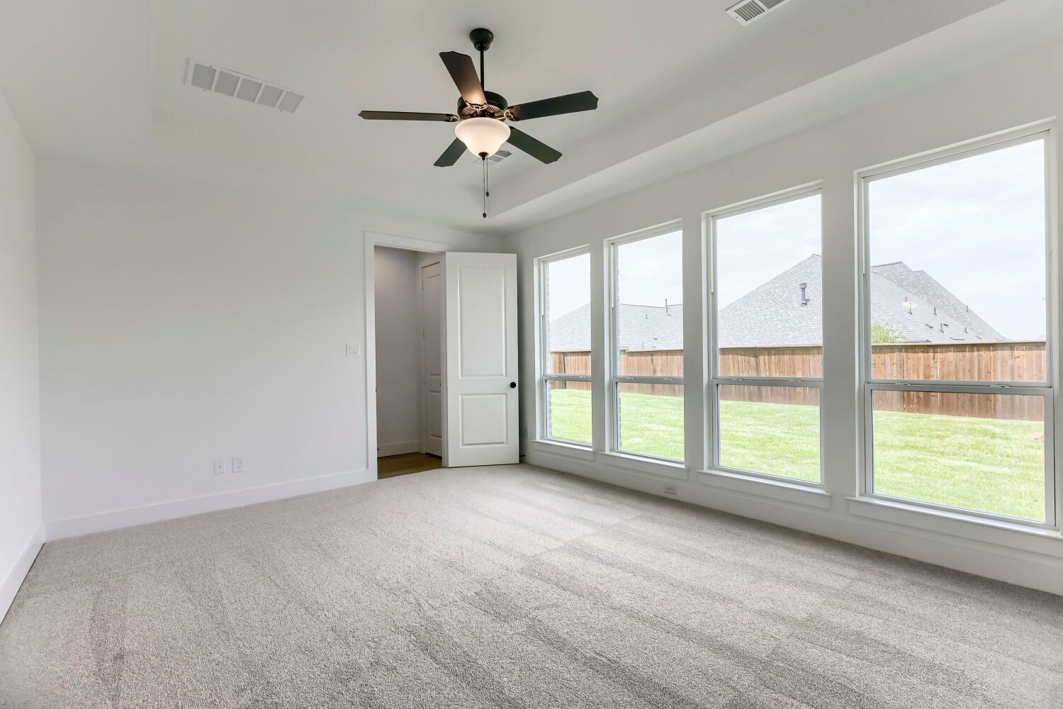 3320 Maidenhair - Primary Bedroom