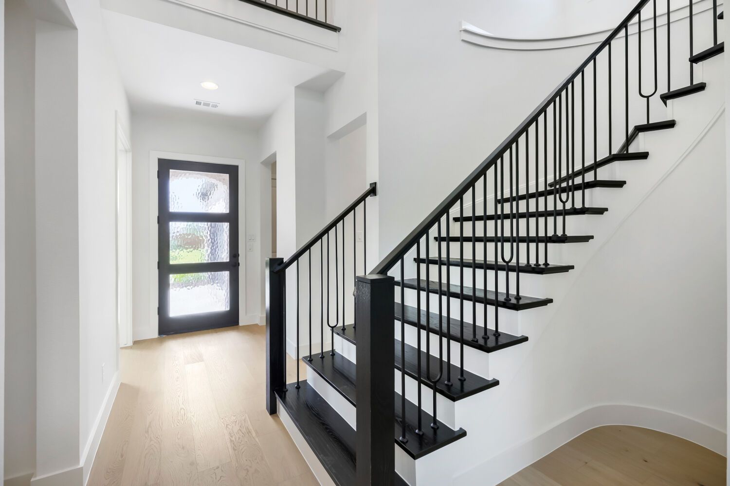 Representative photo of Plan 1647 - Entry