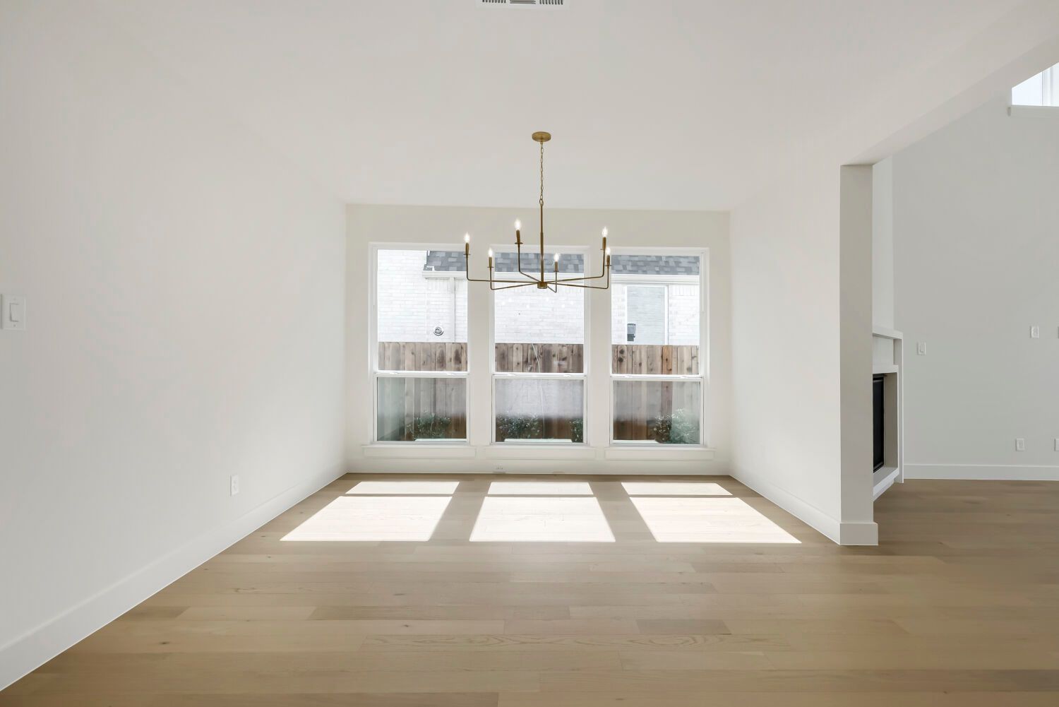 2681 Sassafrass - Dining Area