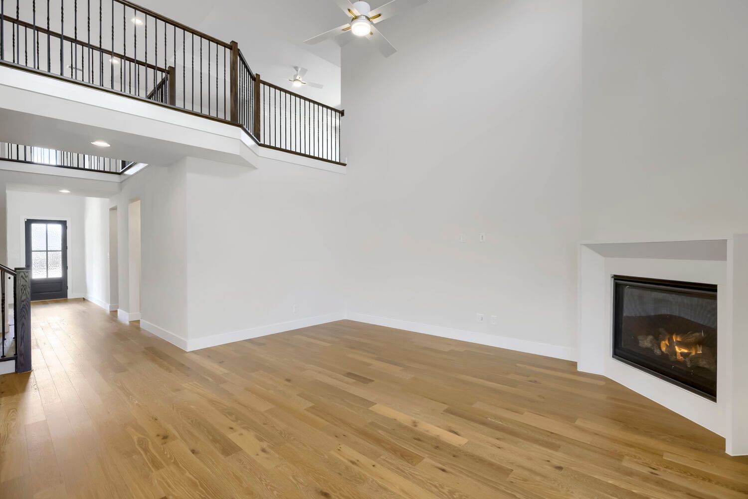 2610 Acie - Living Area