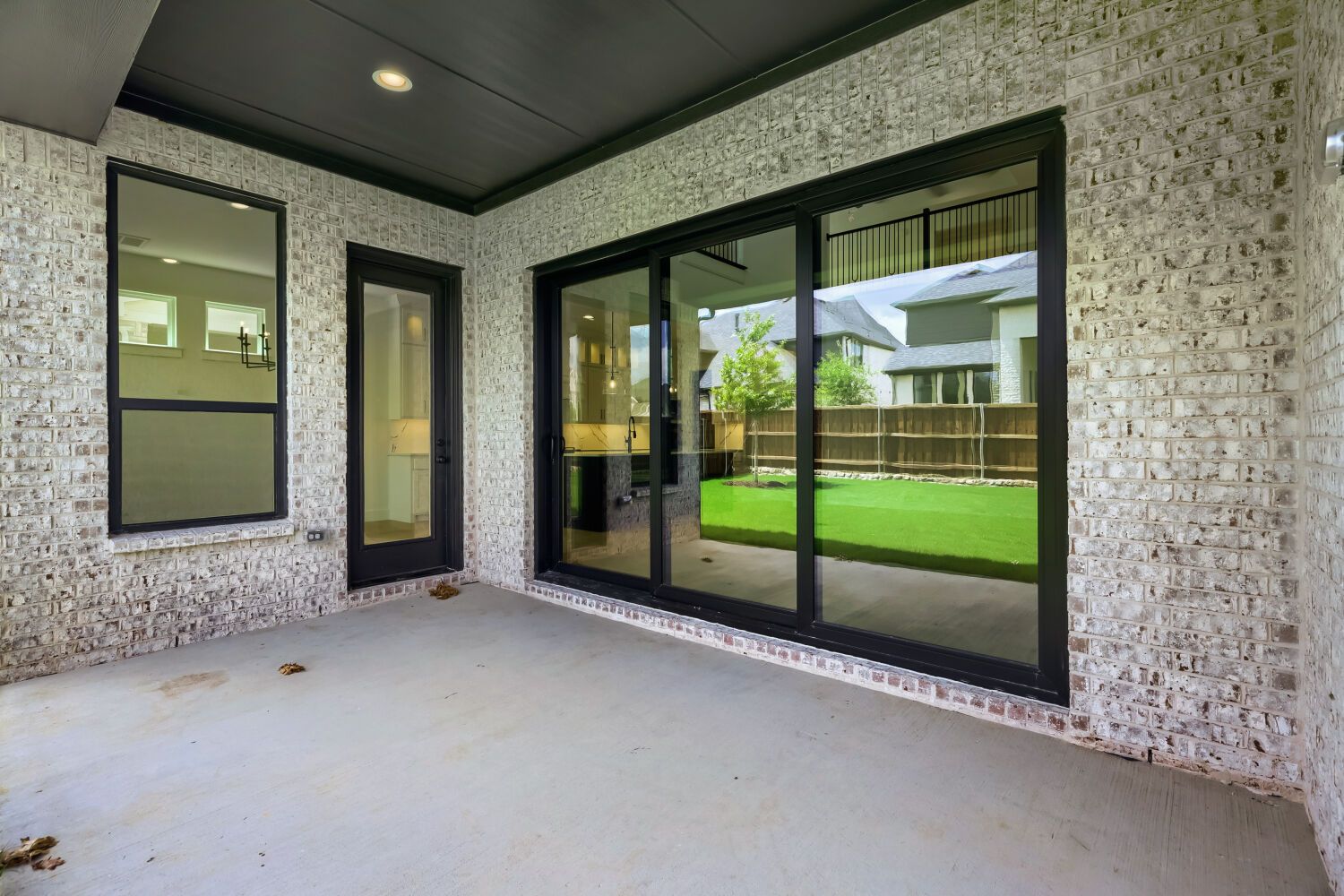 2780 Amber - Patio