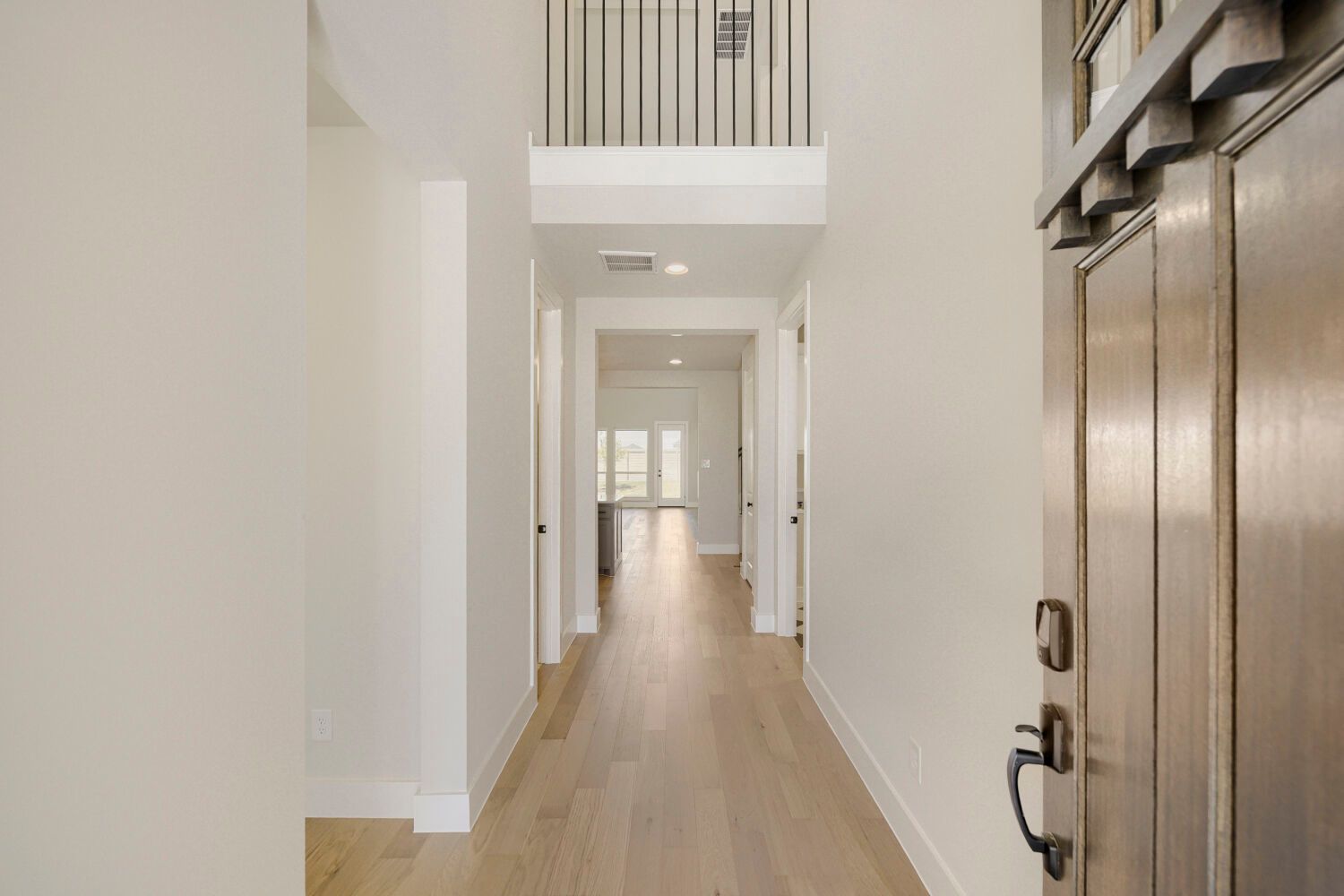 9912 Oak Glade - Entry