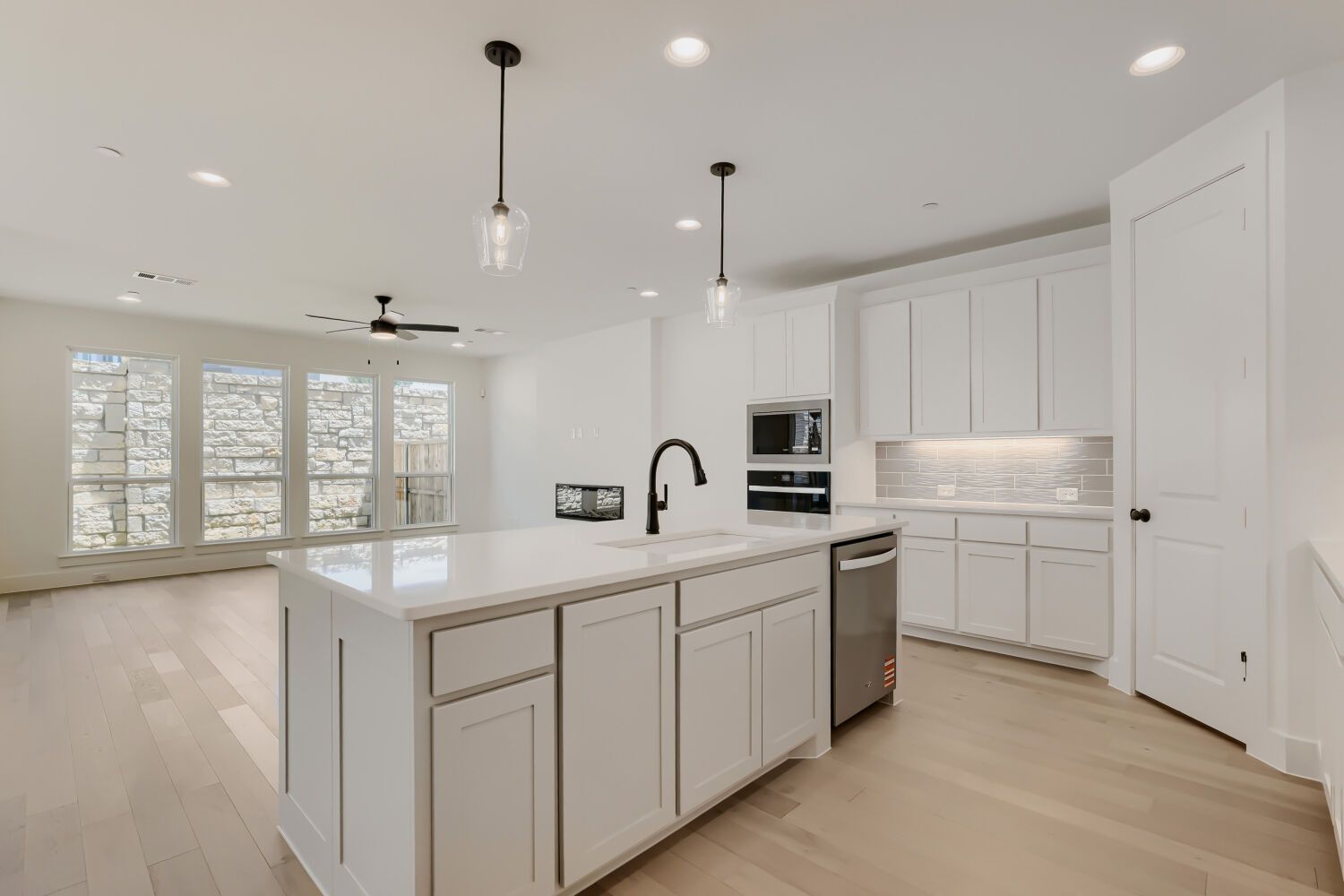 3129 Sir Judge - Kitchen