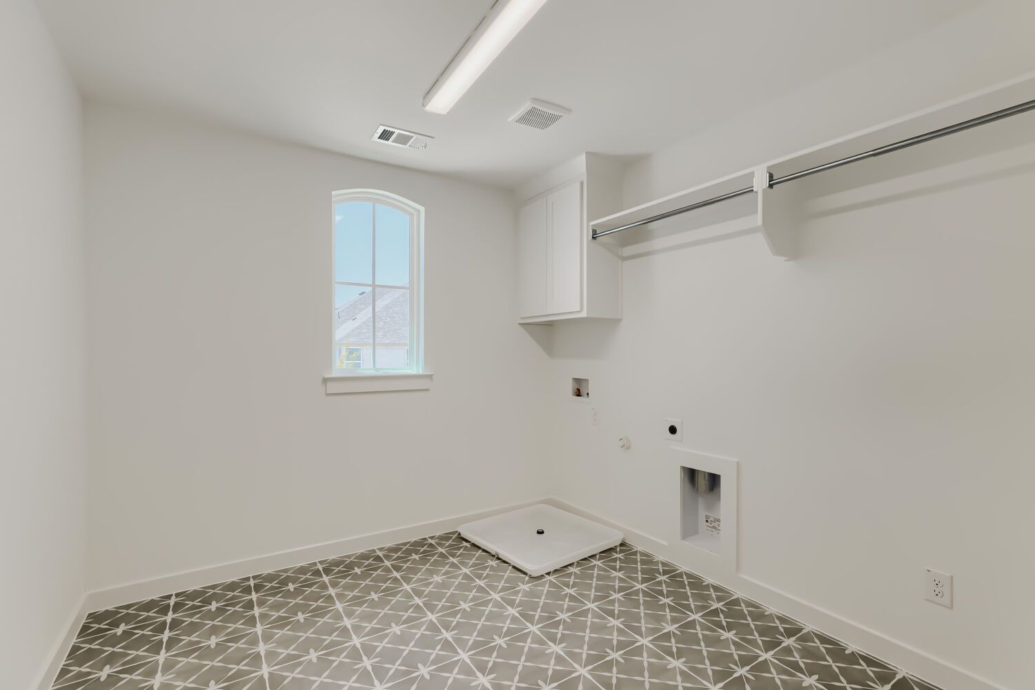 3129 Sir Judge - Laundry Room