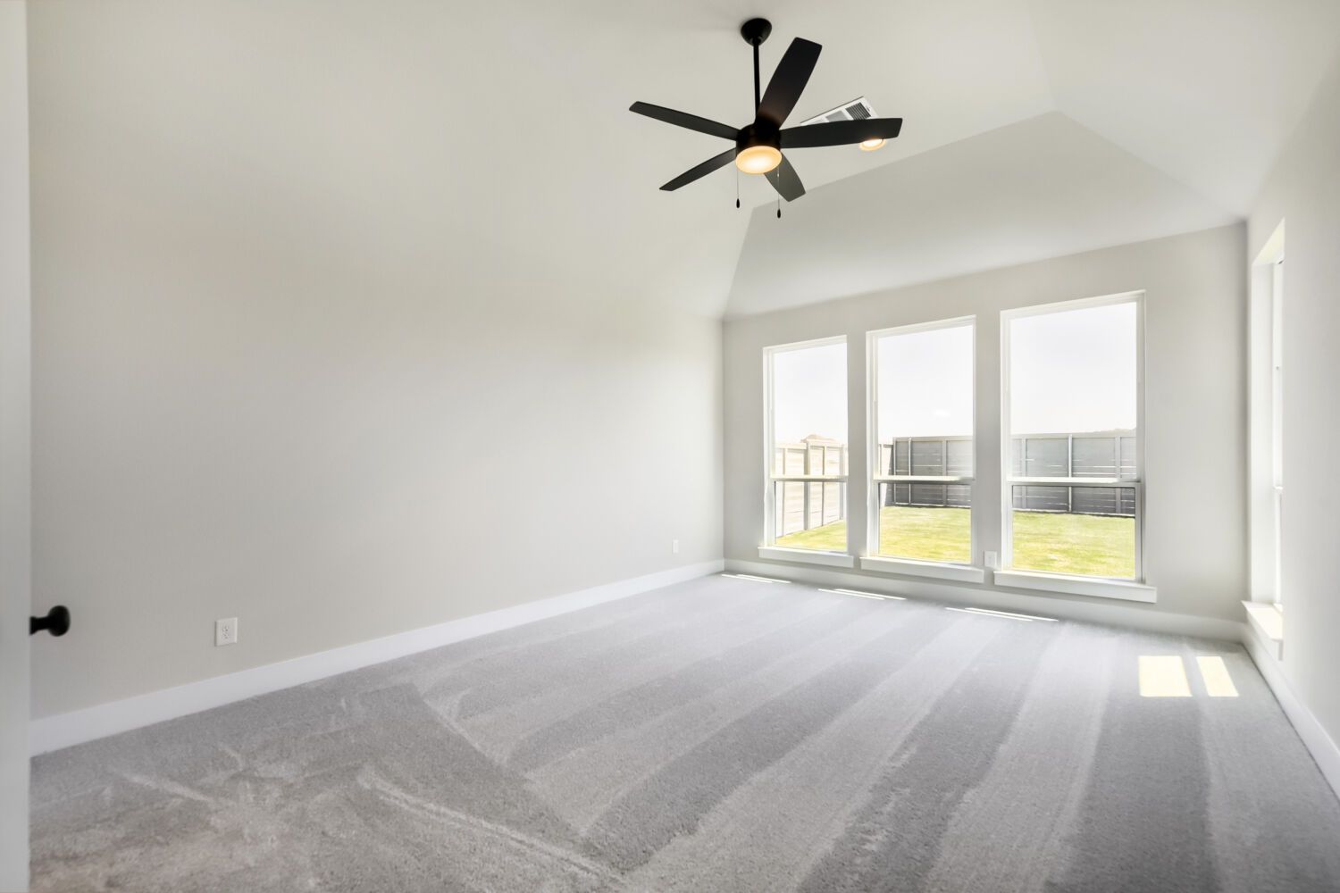 9809 Morning Cloak - Primary Bedroom