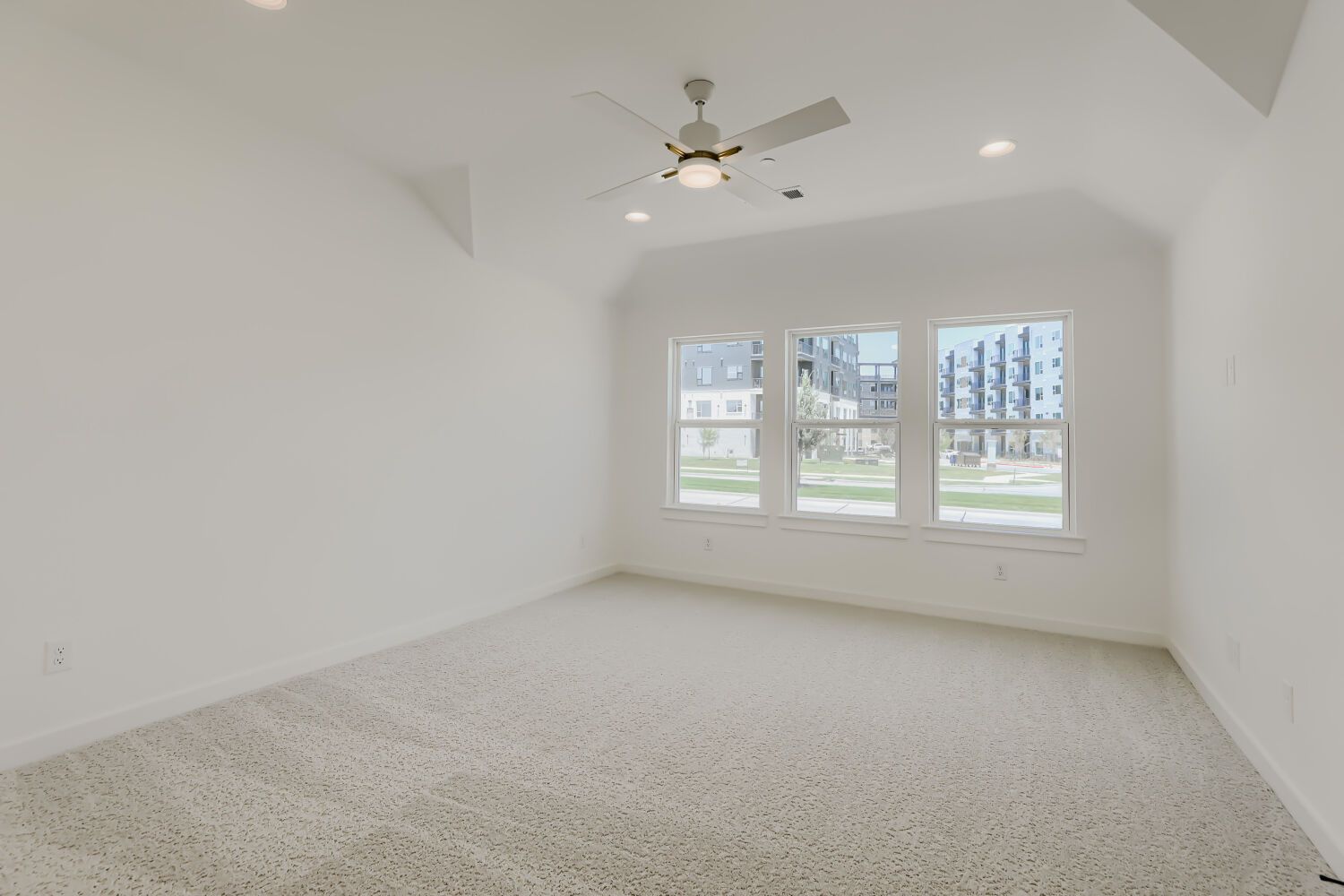 3133 Sir Judge - Primary Bedroom