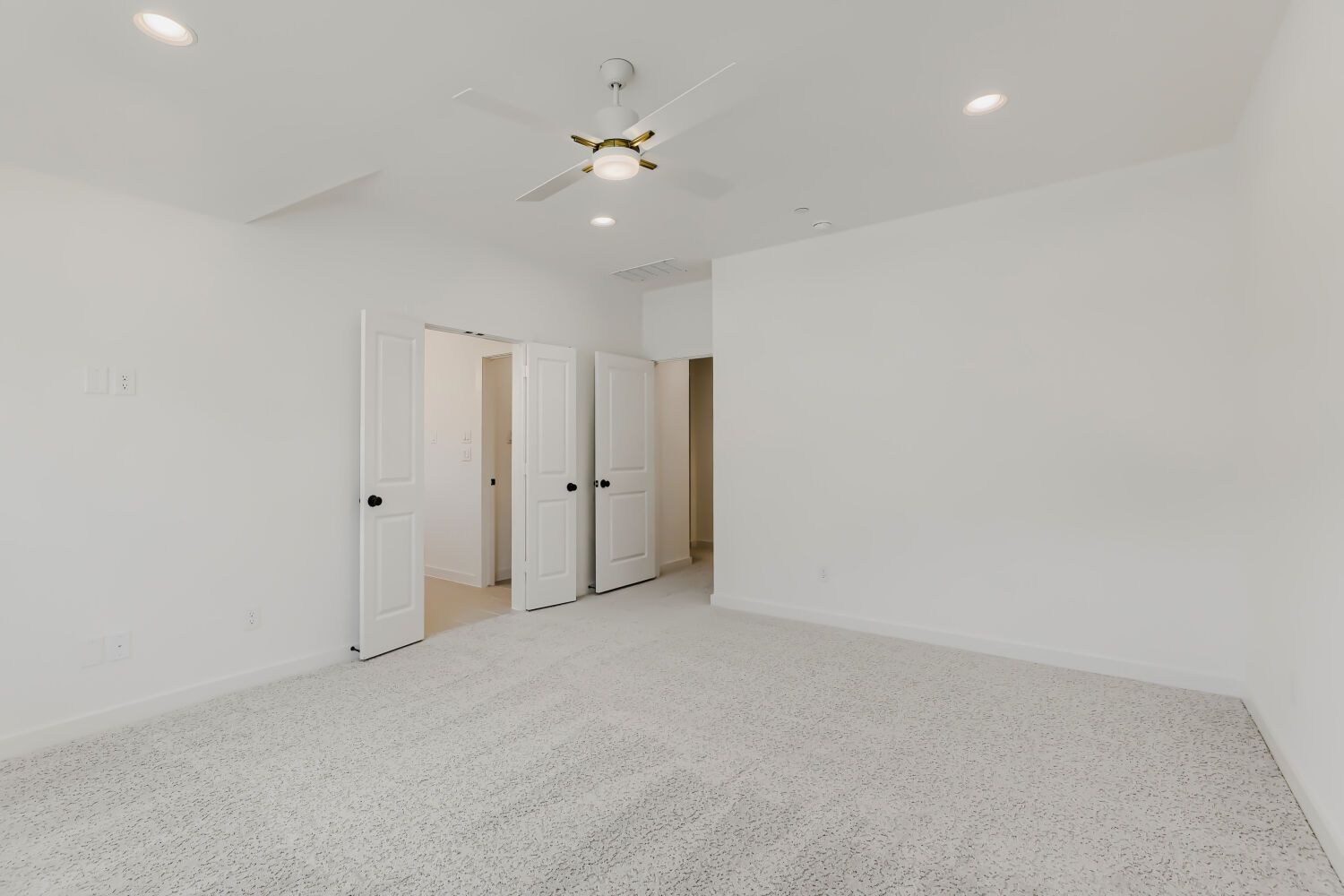 3133 Sir Judge - Primary Bedroom