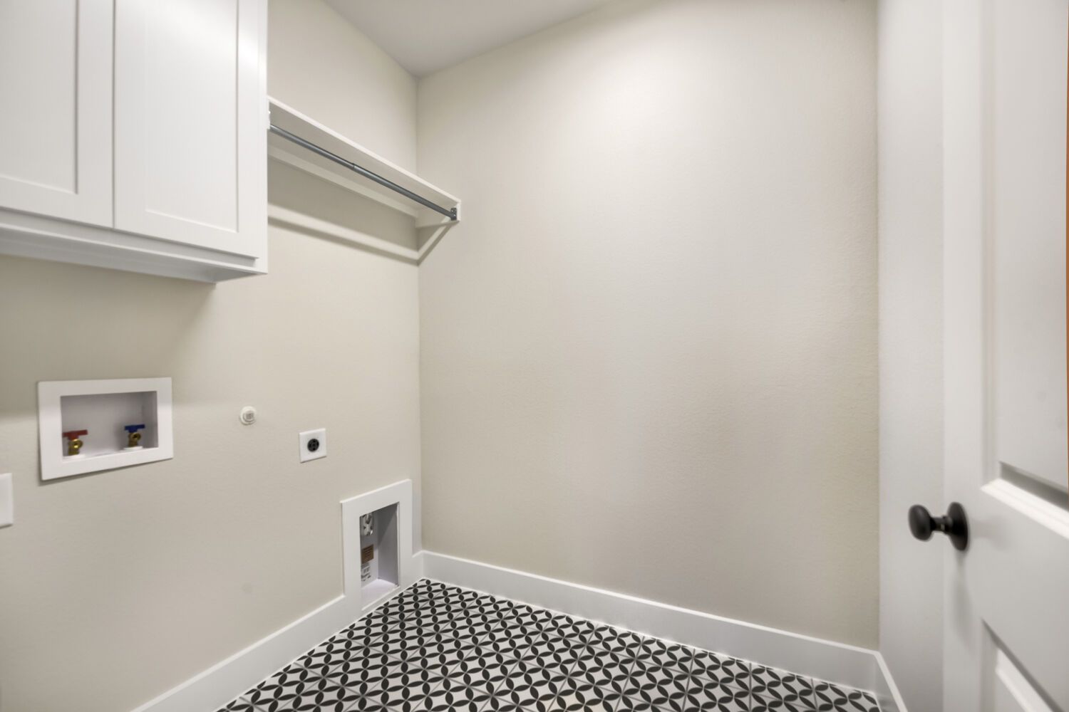 9809 Morning Cloak - Laundry Room