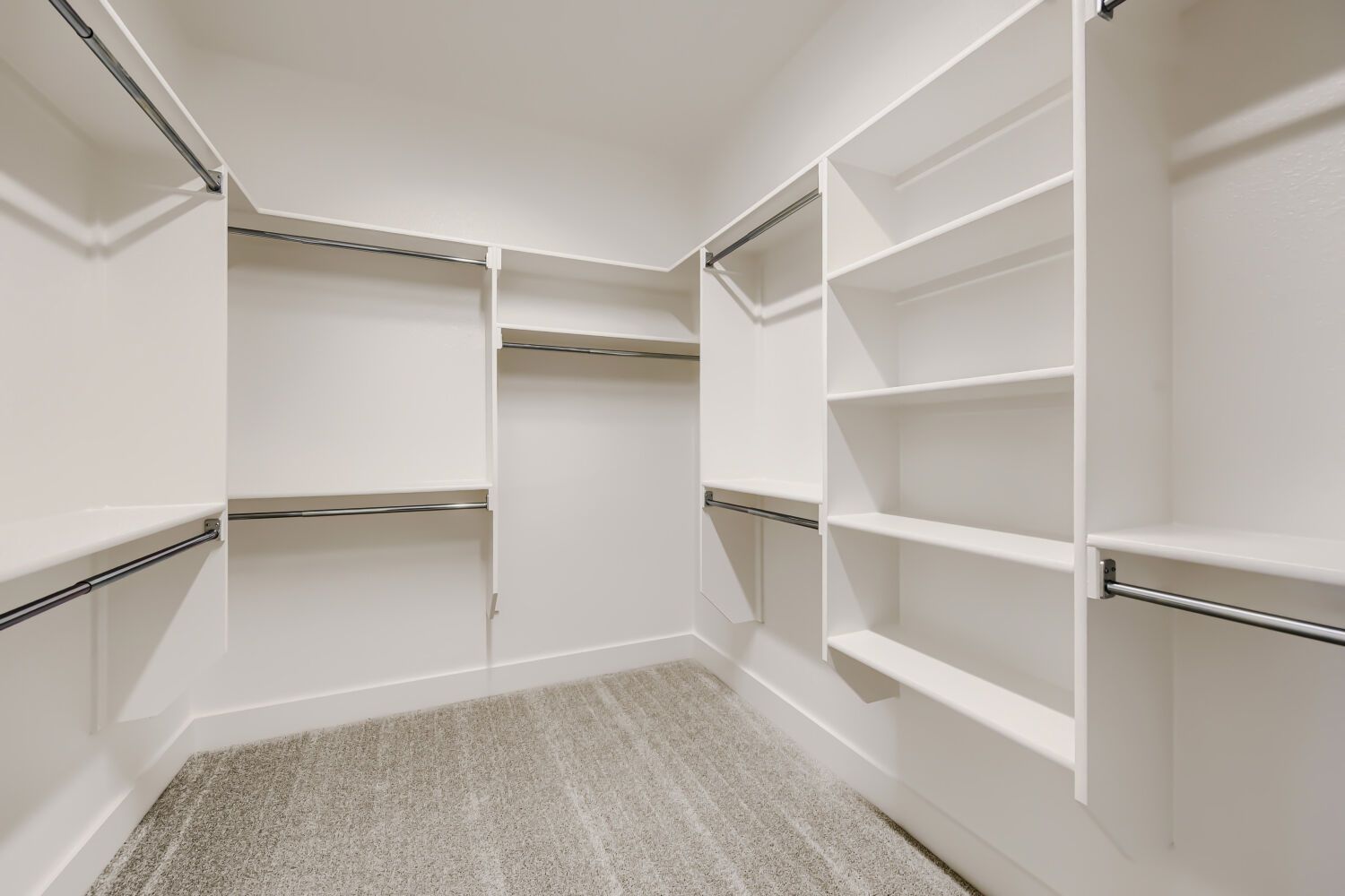 11528 Hardwick - Primary Closet