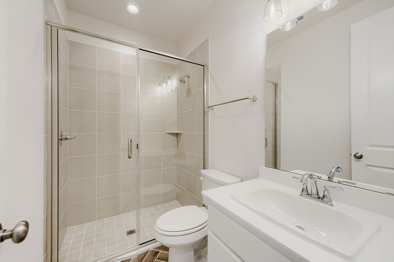 11528 Hardwick - Full Bathroom