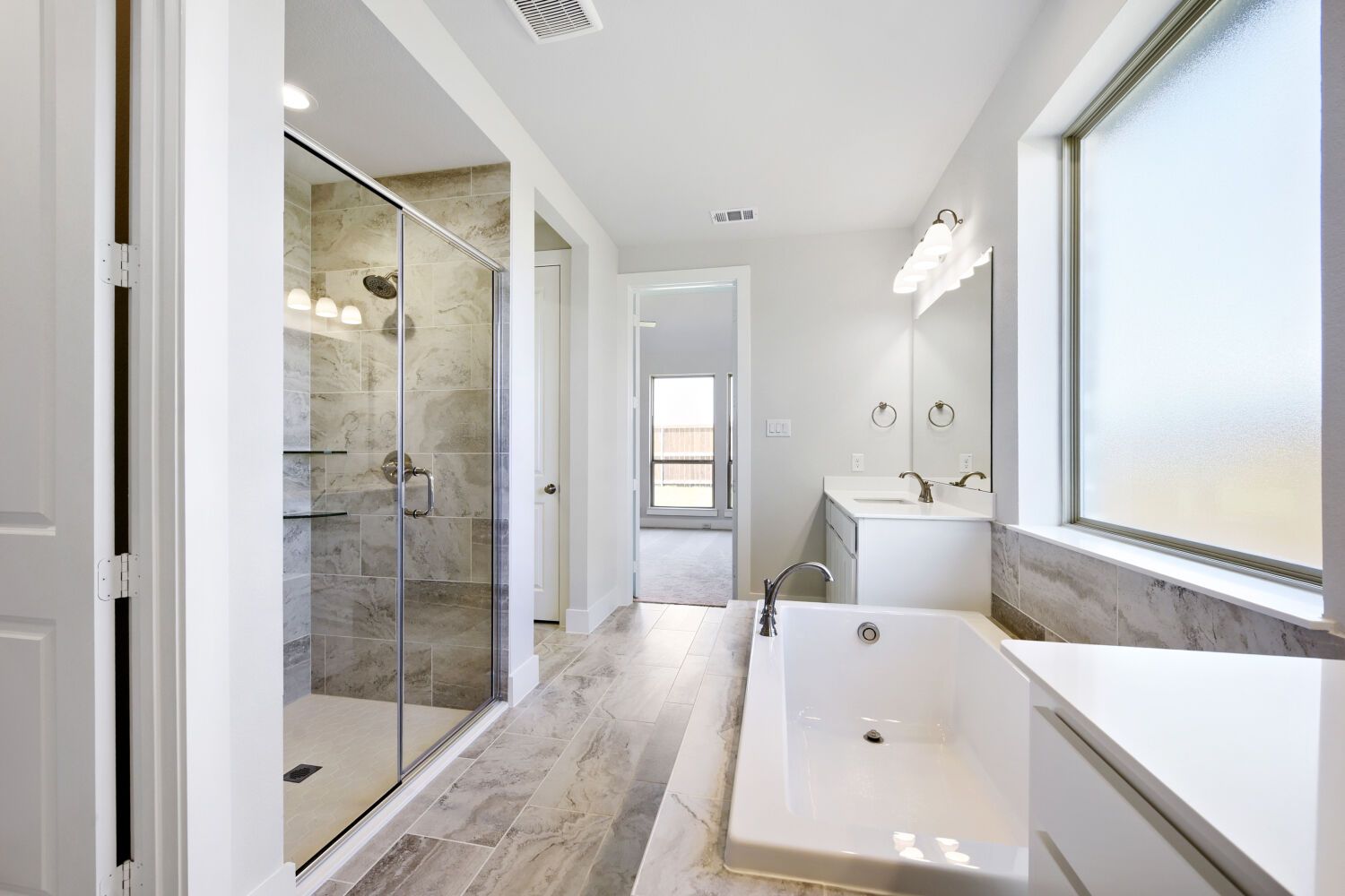 11529 Hardwick - Primary Bathroom