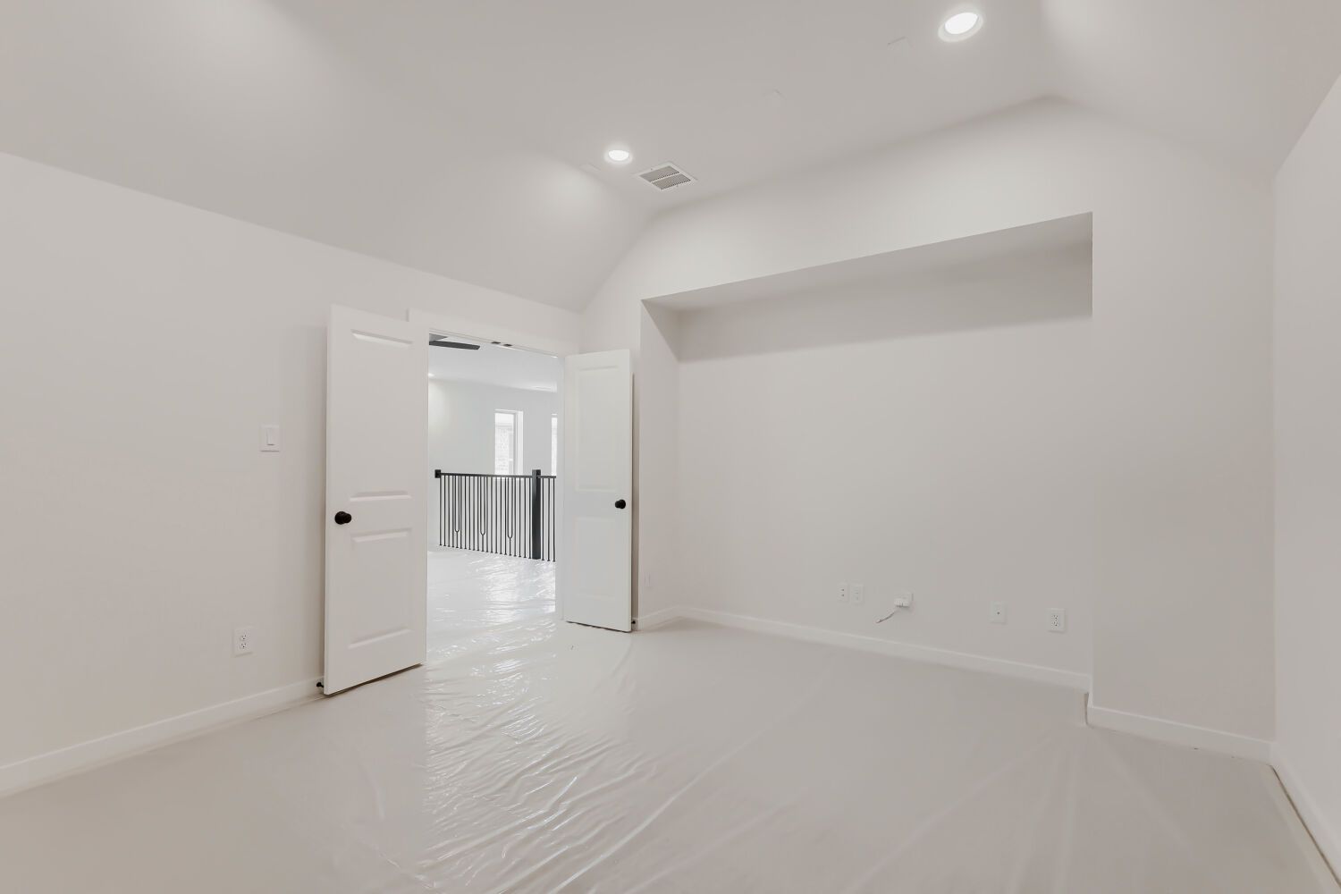 4420 Daisy - Media Room