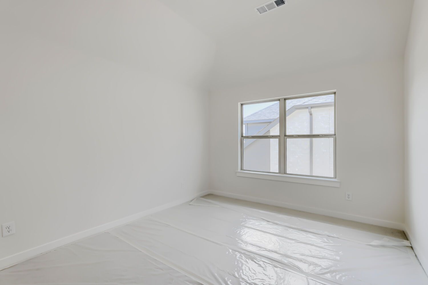 4420 Daisy - Bedroom