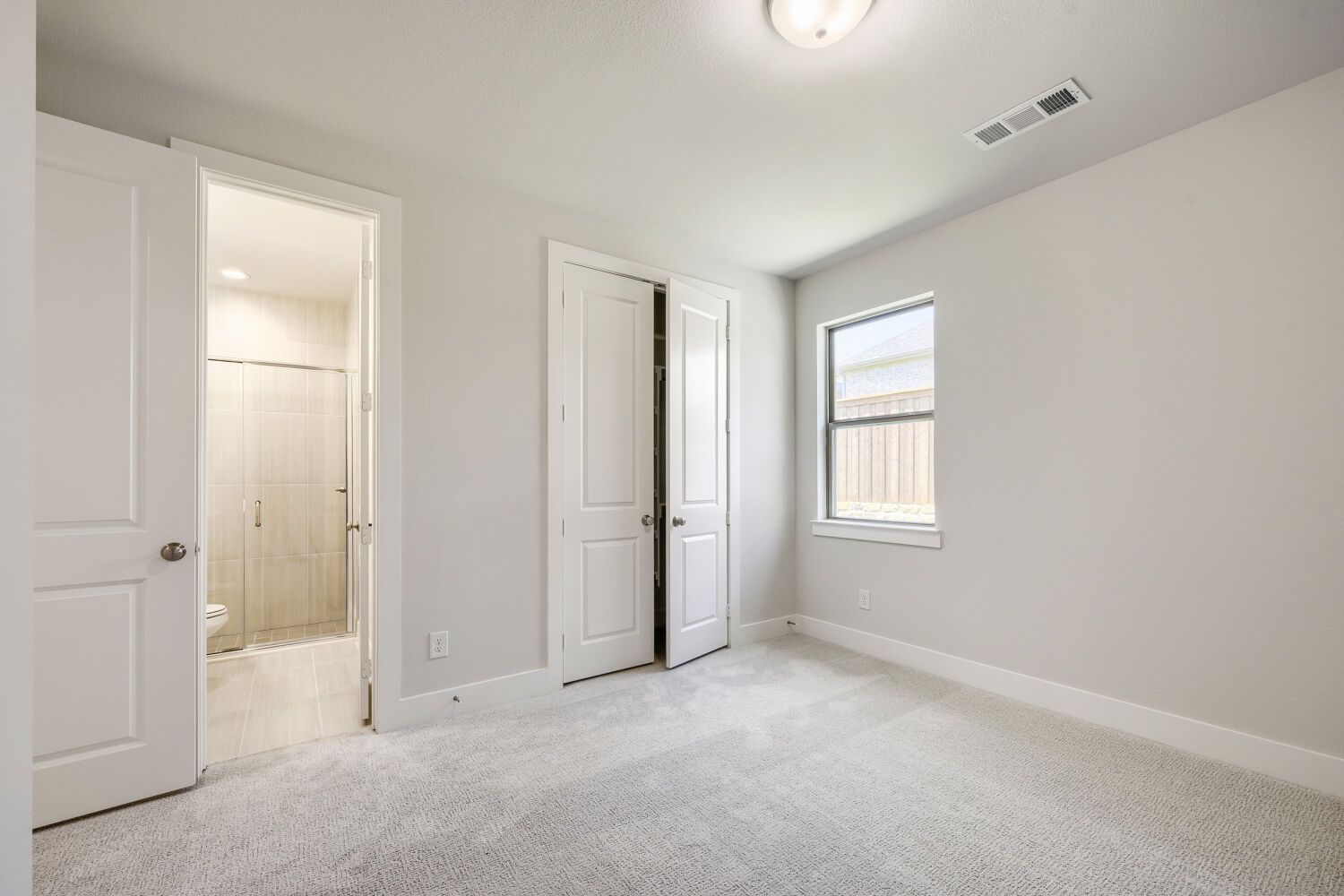 173 Buffalo - Bedroom