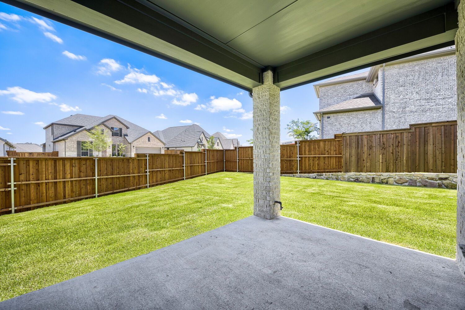 173 Buffalo - Patio