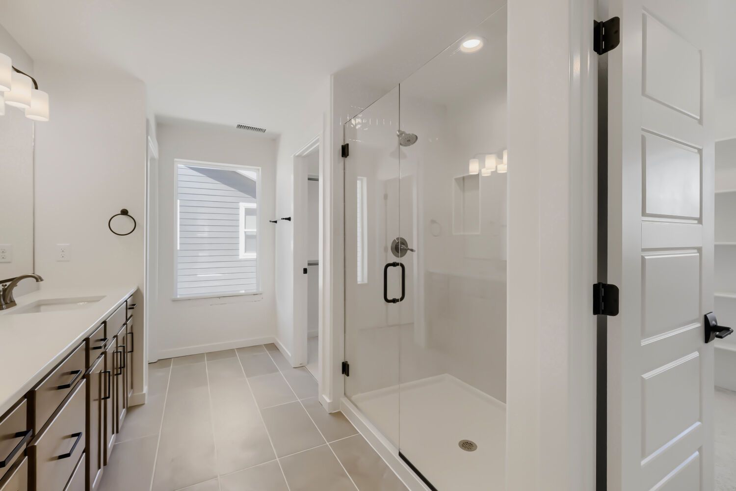 7923 Polson - Primary Bathroom