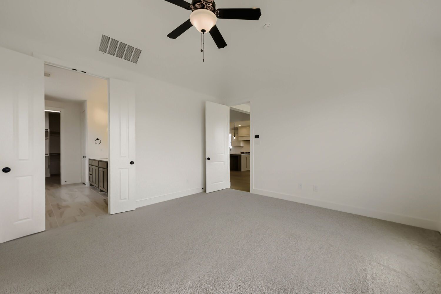 9904 Oak Glade - Primary Bedroom