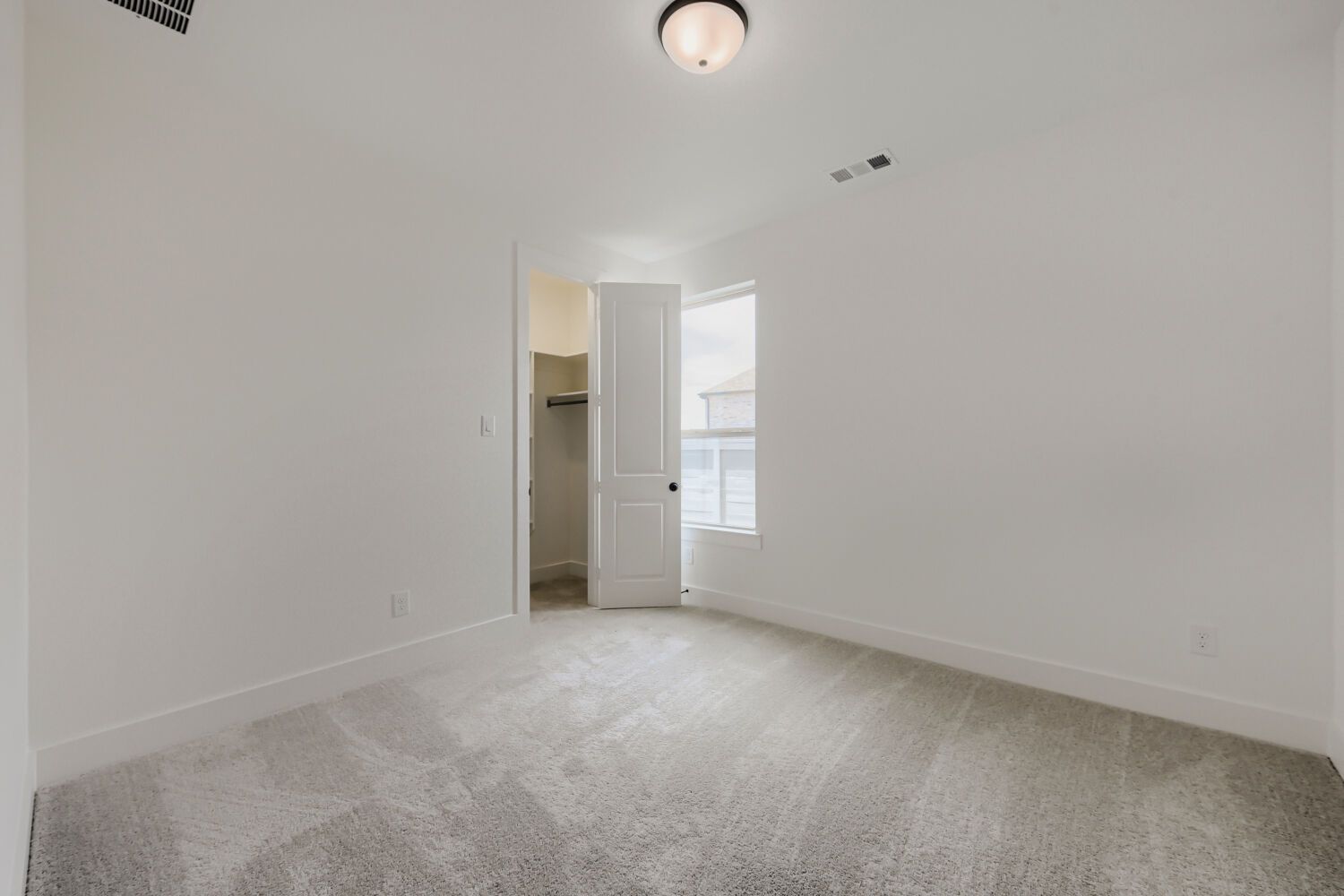 9904 Oak Glade - Bedroom