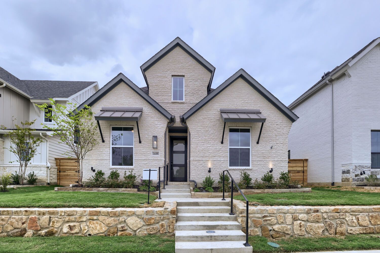 1608 Ramble - Front Elevation