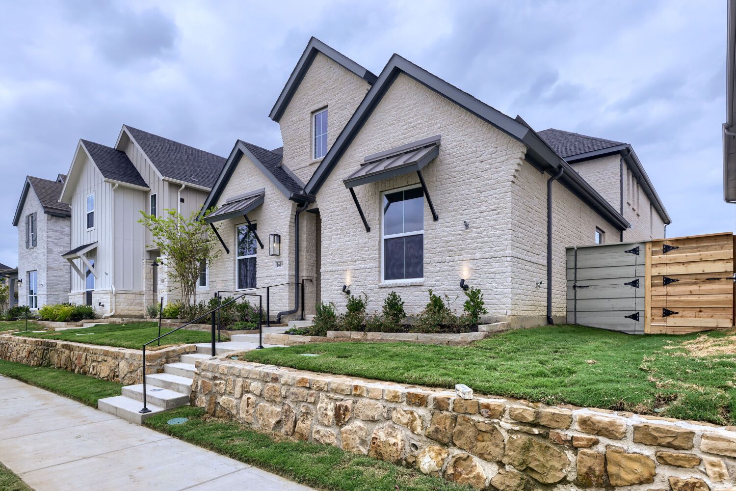 1608 Ramble - Front Elevation