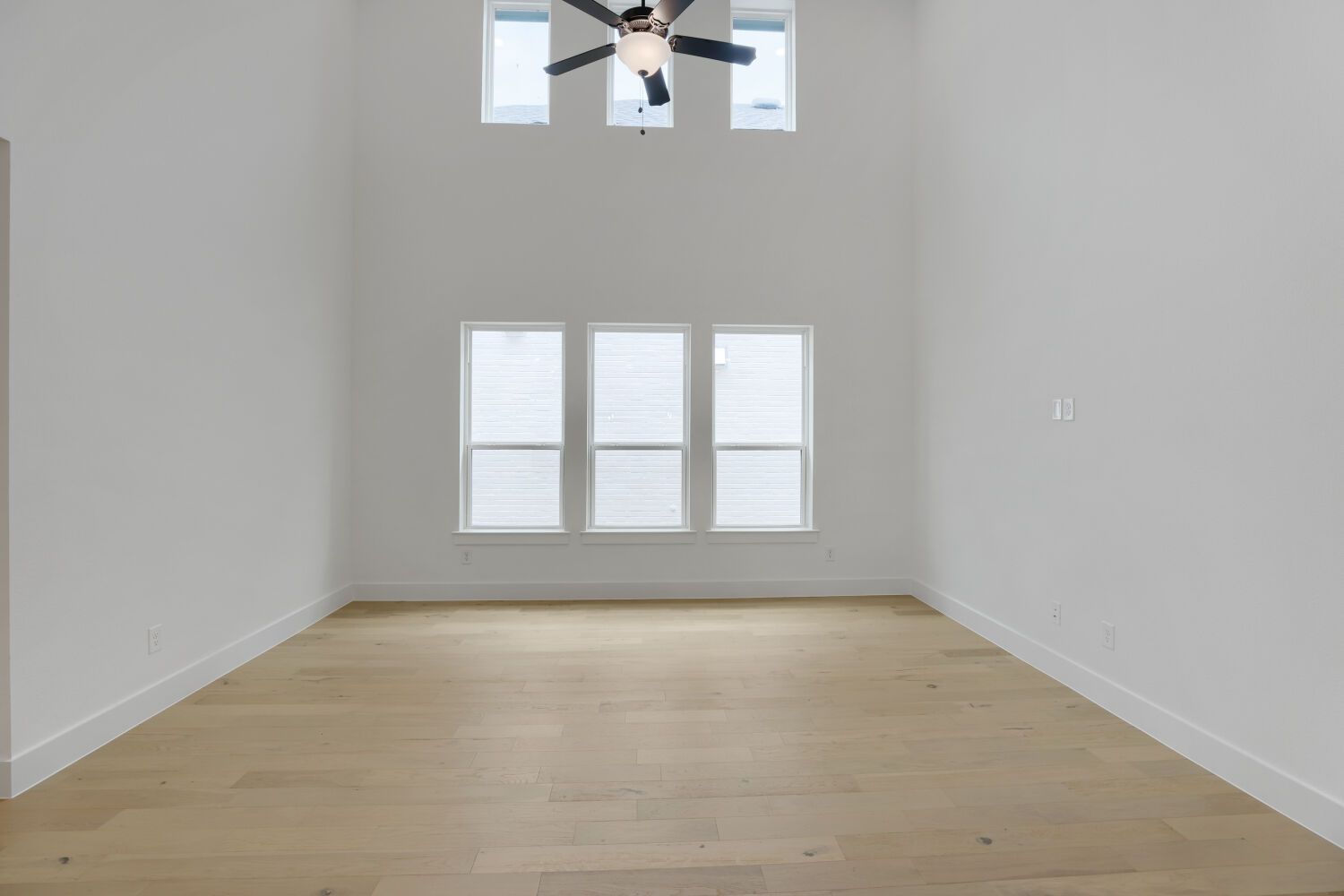 1608 Ramble - Living Area