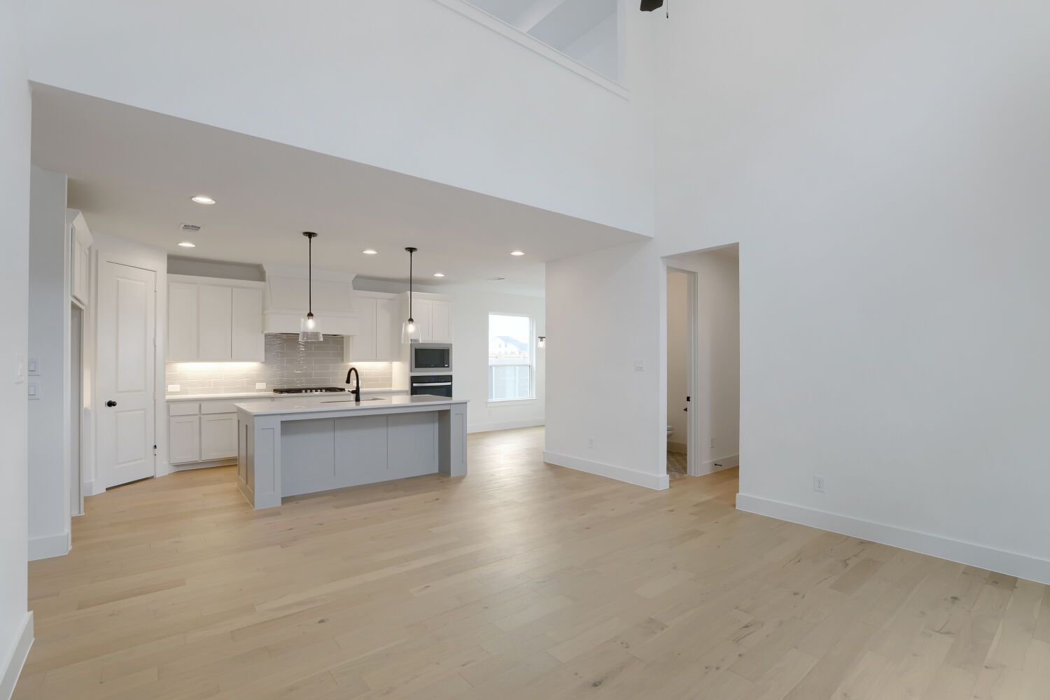 1608 Ramble - Living Area