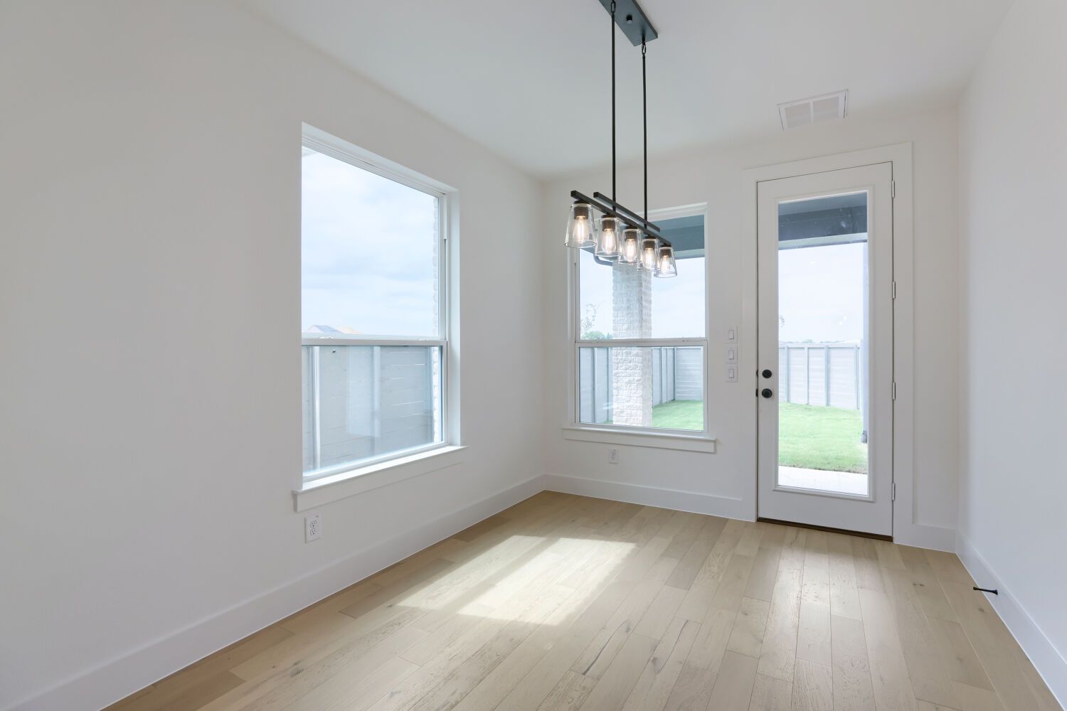1608 Ramble - Dining Area