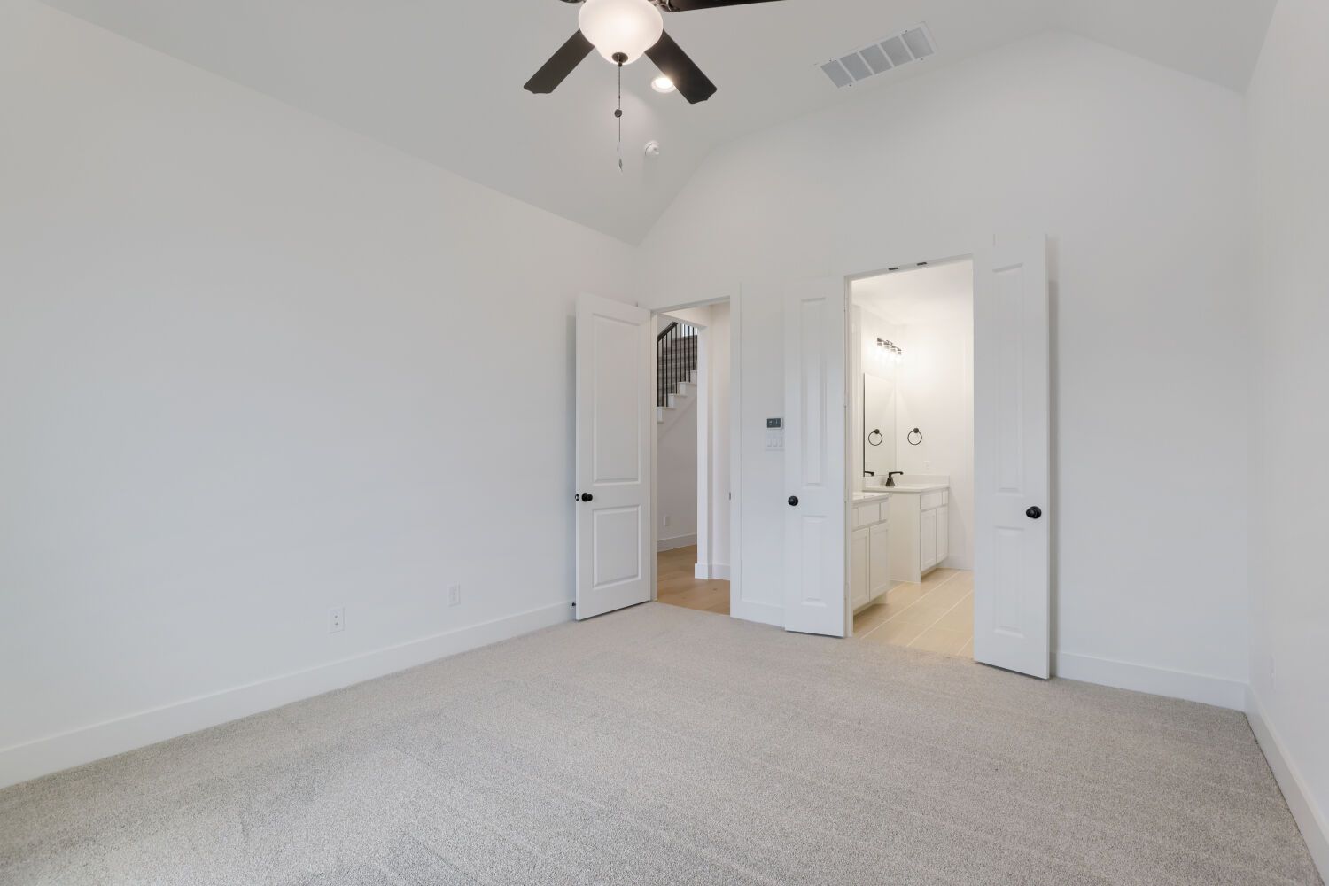 1608 Ramble - Primary Bedroom