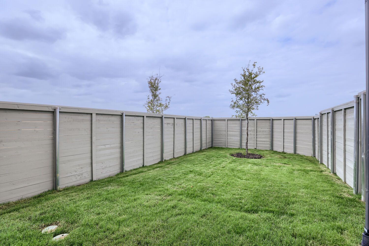 1608 Ramble - Backyard