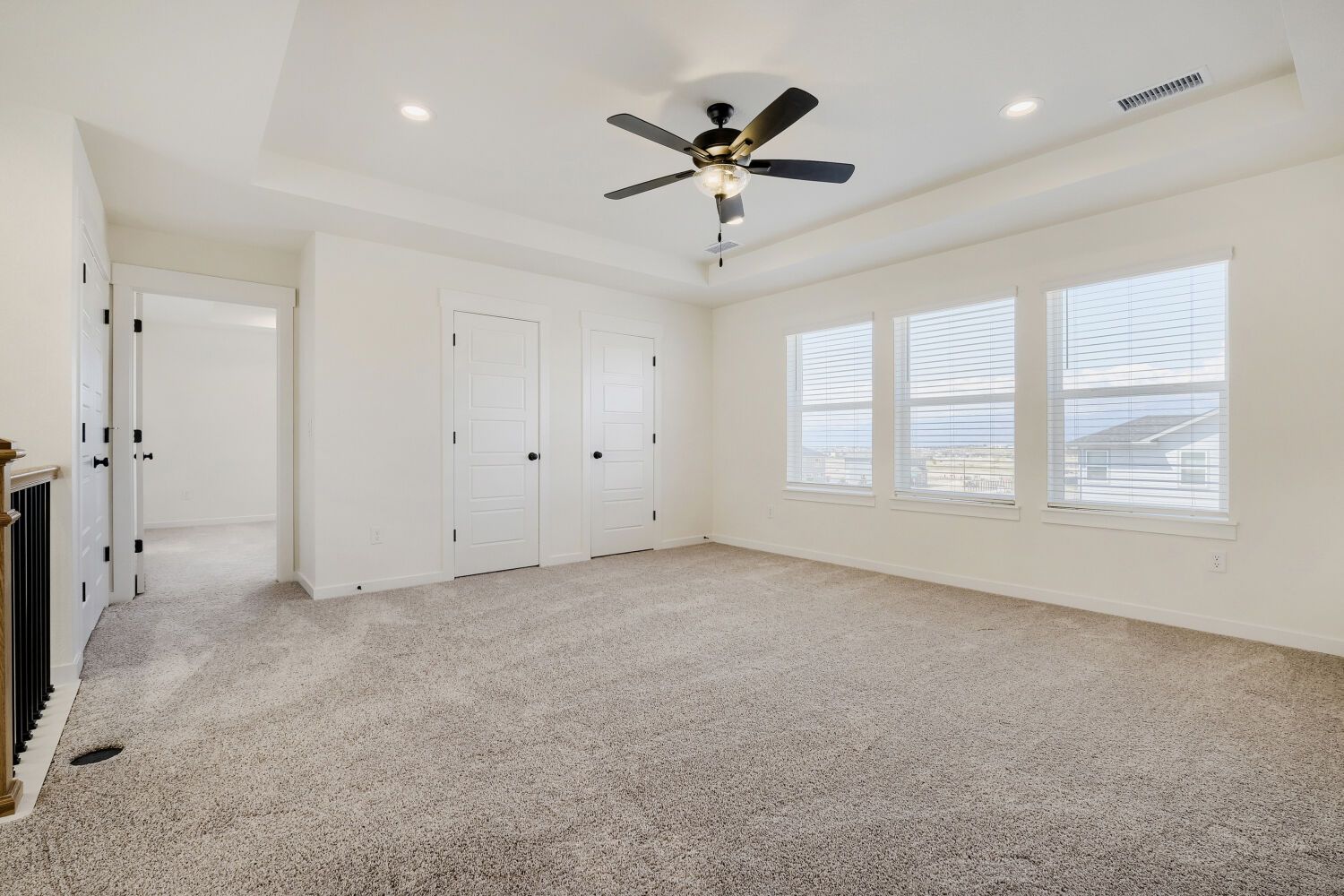 7927 School House - Game Room