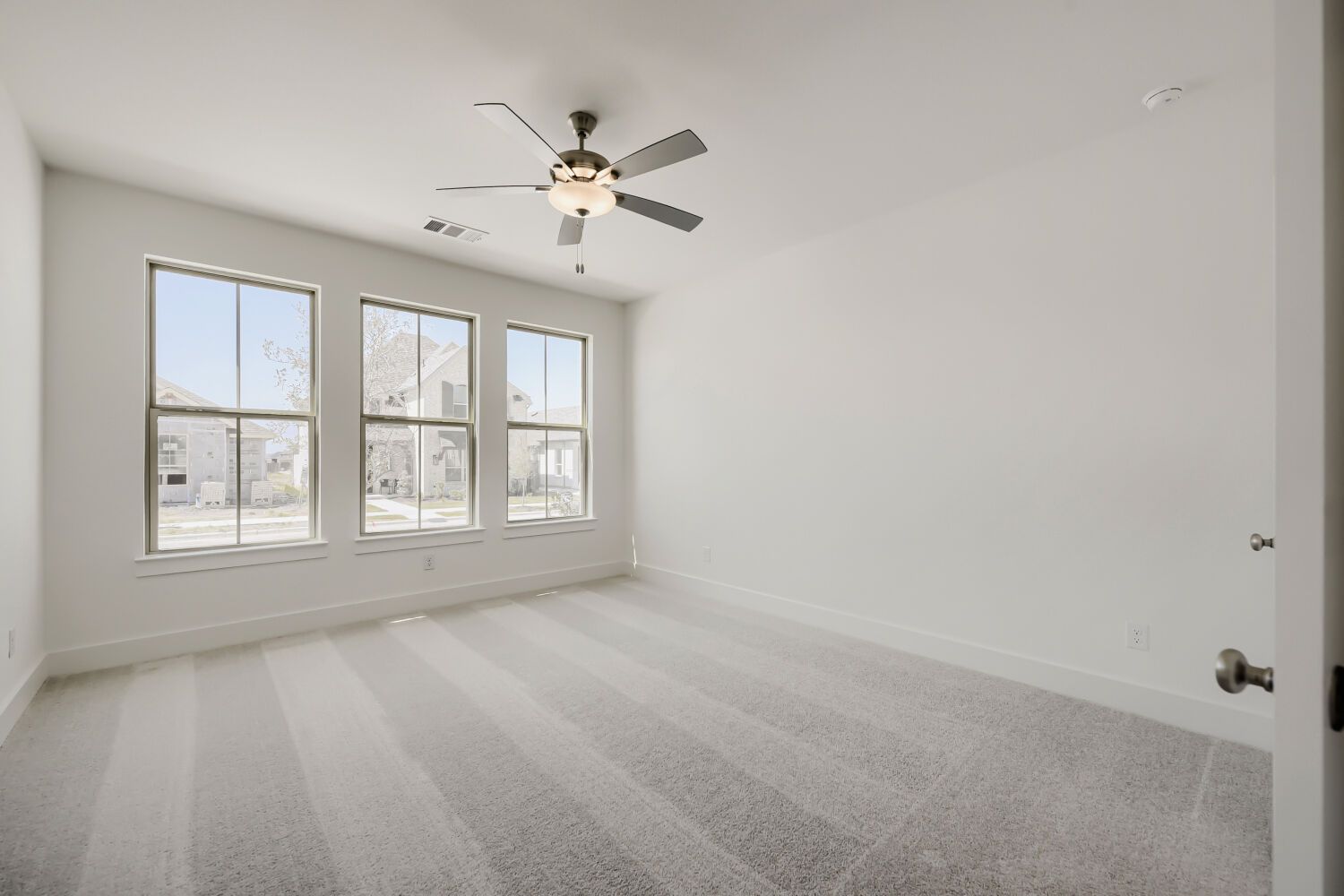 1644 Cromwell - Primary Bedroom