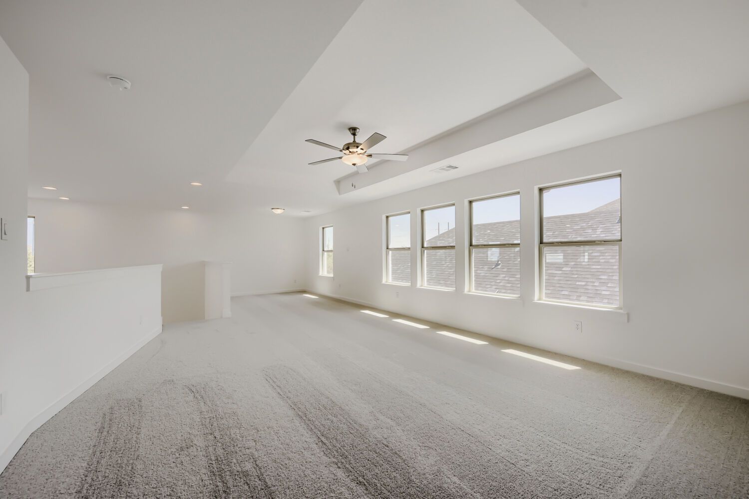 1644 Cromwell - Game Room