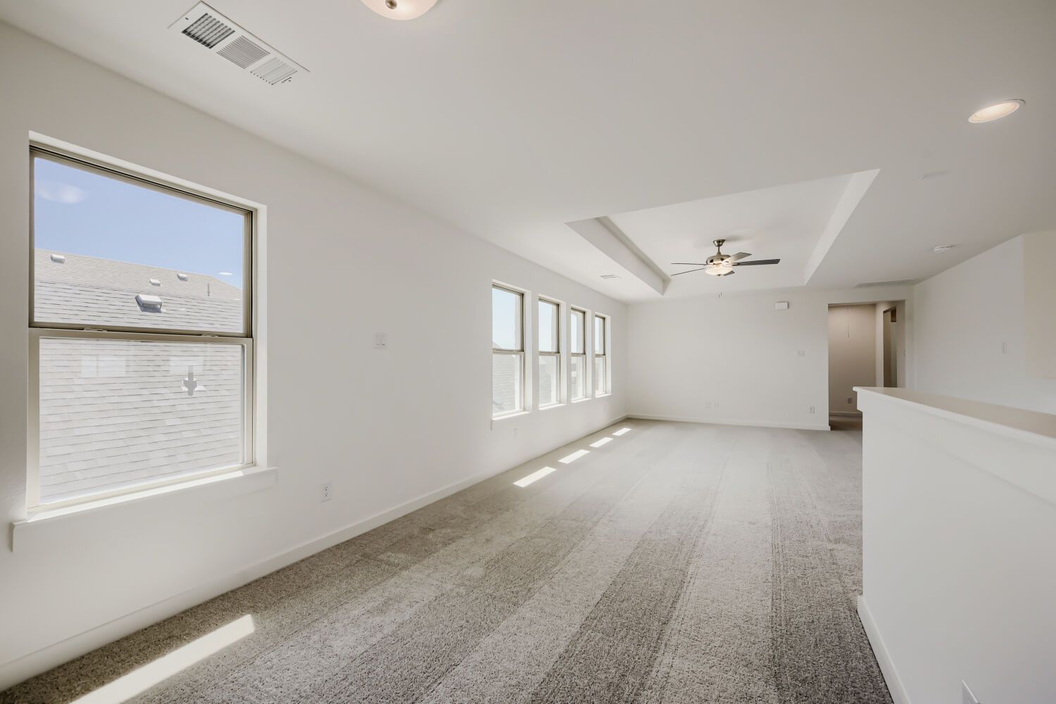 1644 Cromwell - Game Room