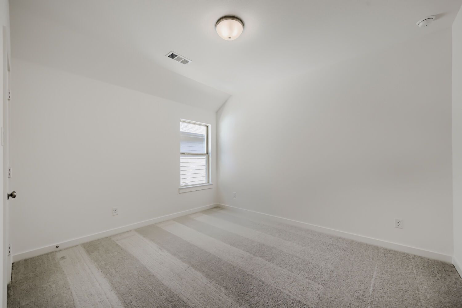 1644 Cromwell - Bedroom