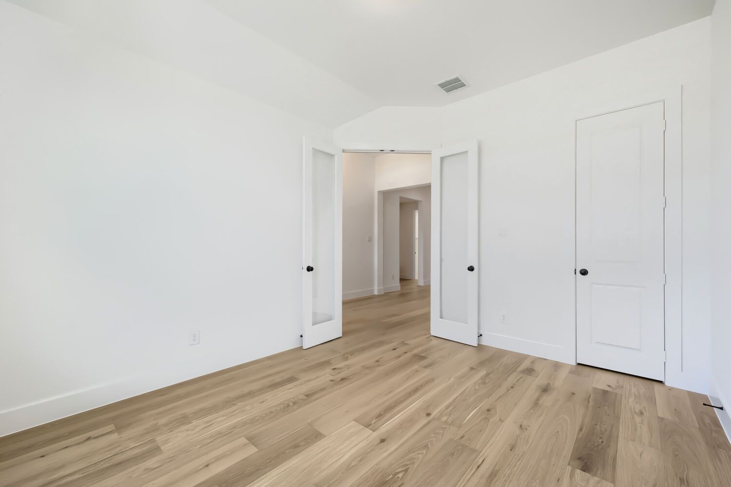 501 Splitrock - Study