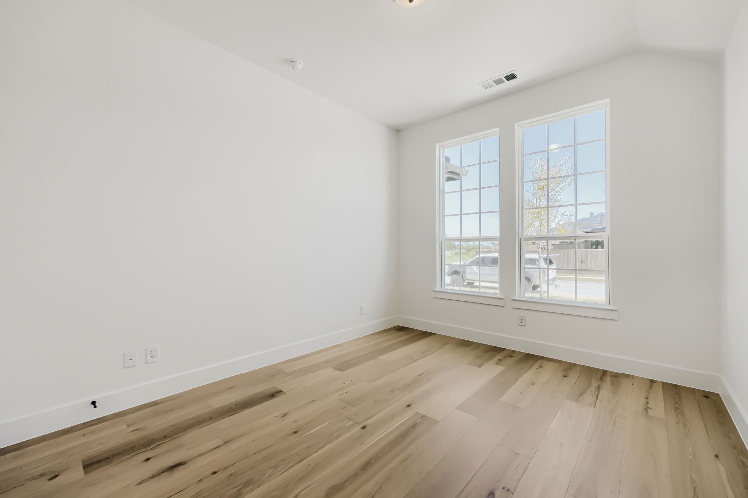 501 Splitrock - Study