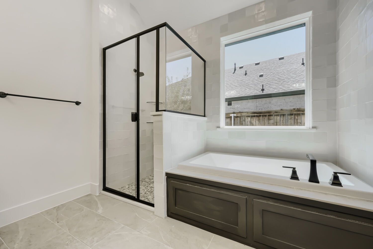 501 Splitrock - Primary Bathroom