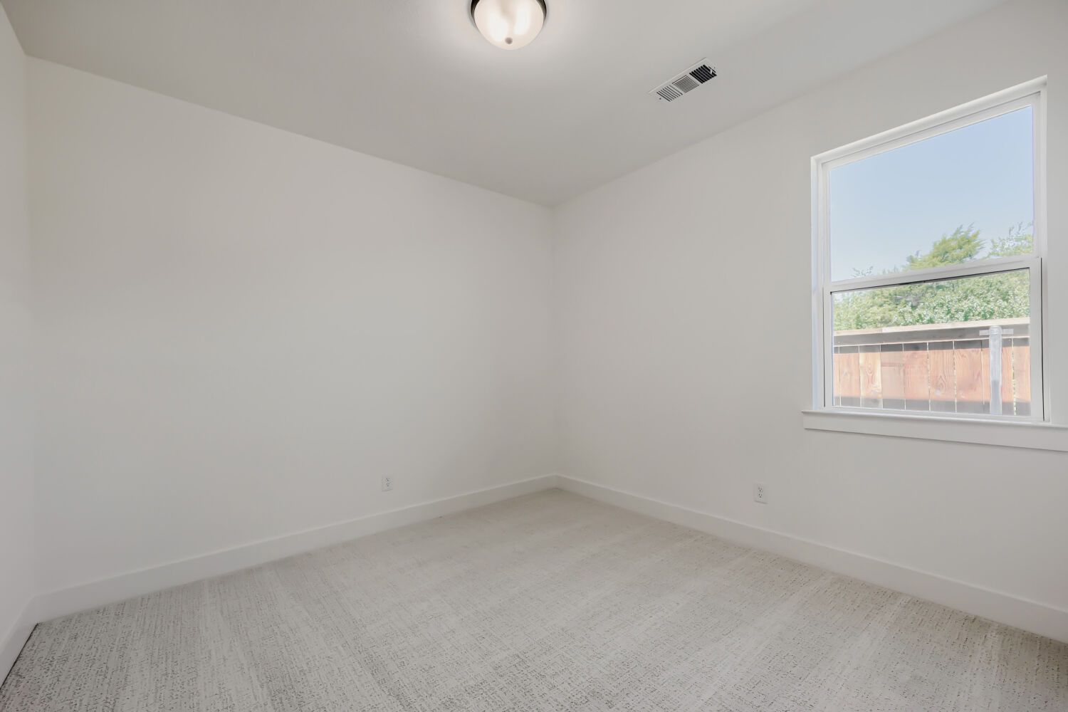 501 Splitrock - Bedroom
