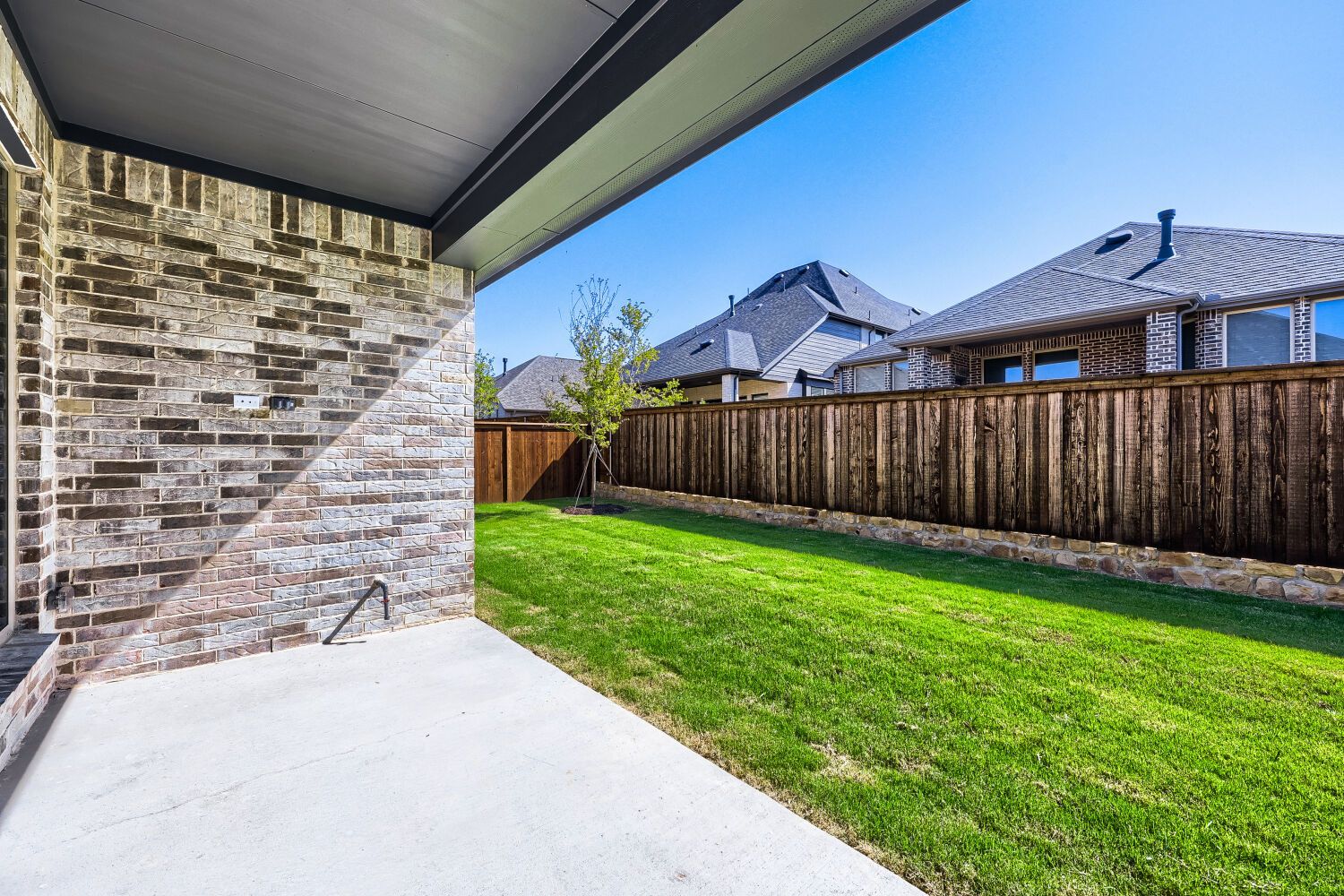 1811 Flowerfield - Patio