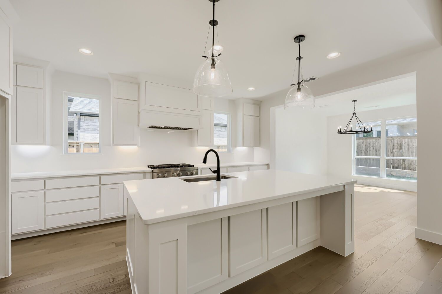 1813 Flowerfield - Kitchen