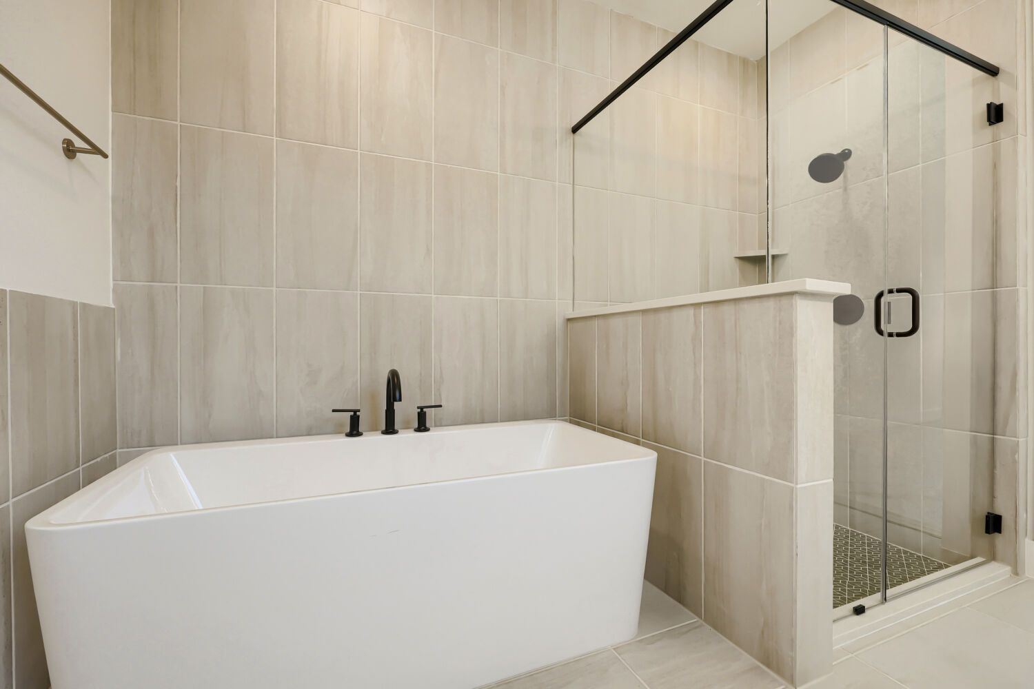 1813 Flowerfield - Primary Bathroom
