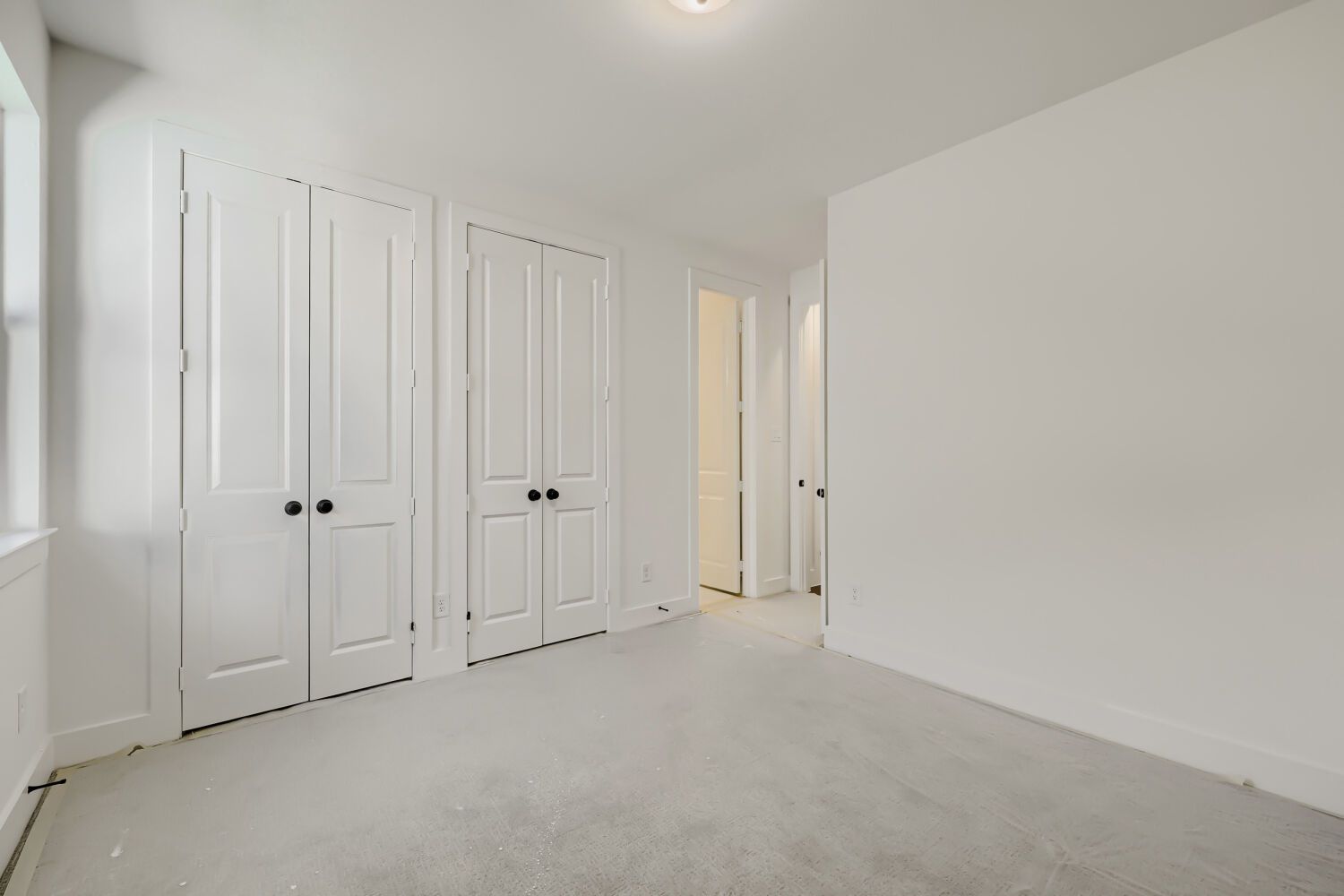 1813 Flowerfield - Bedroom