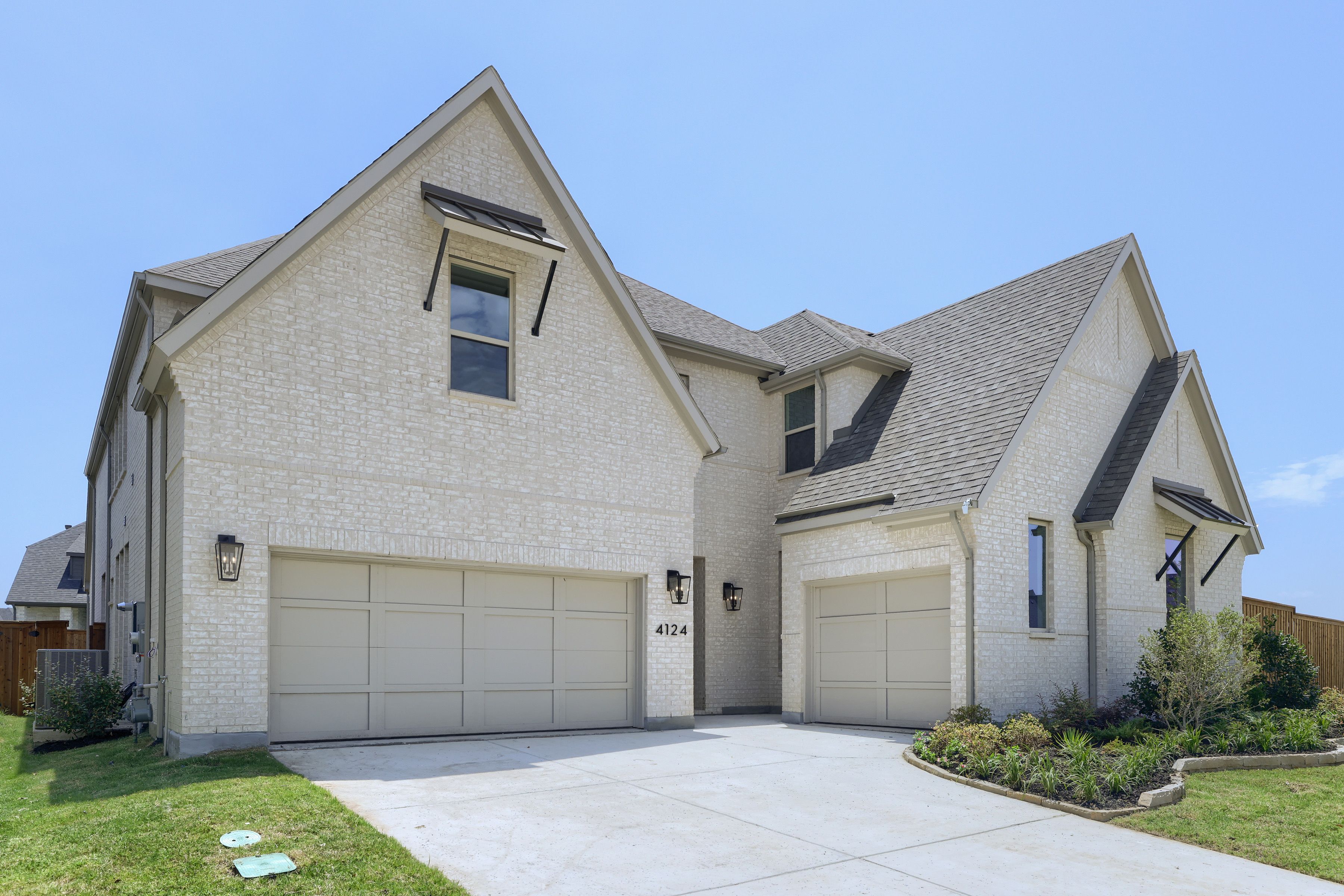 4124 Trellis - Front Elevation